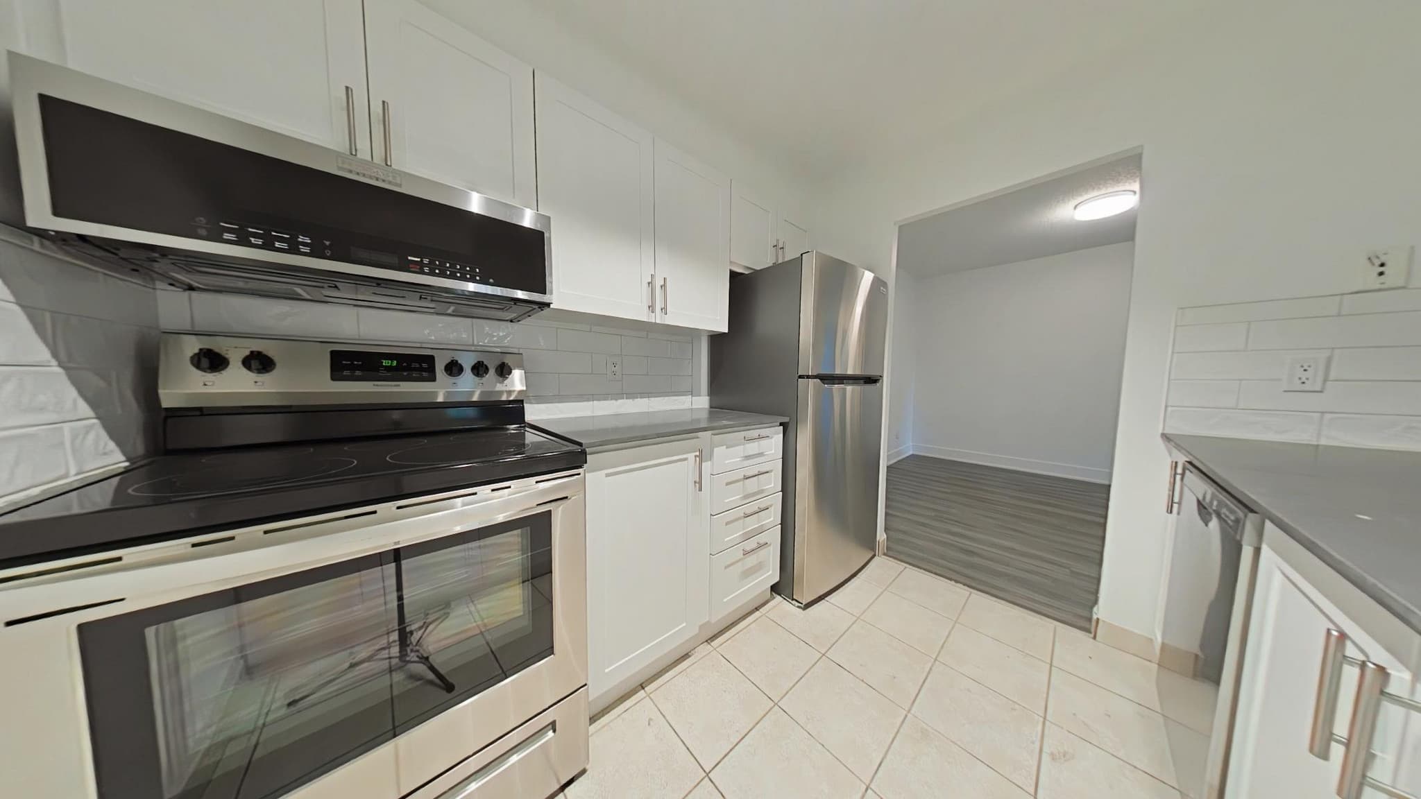 120 Torresdale Avenue — 2 Bedroom - Photo 17