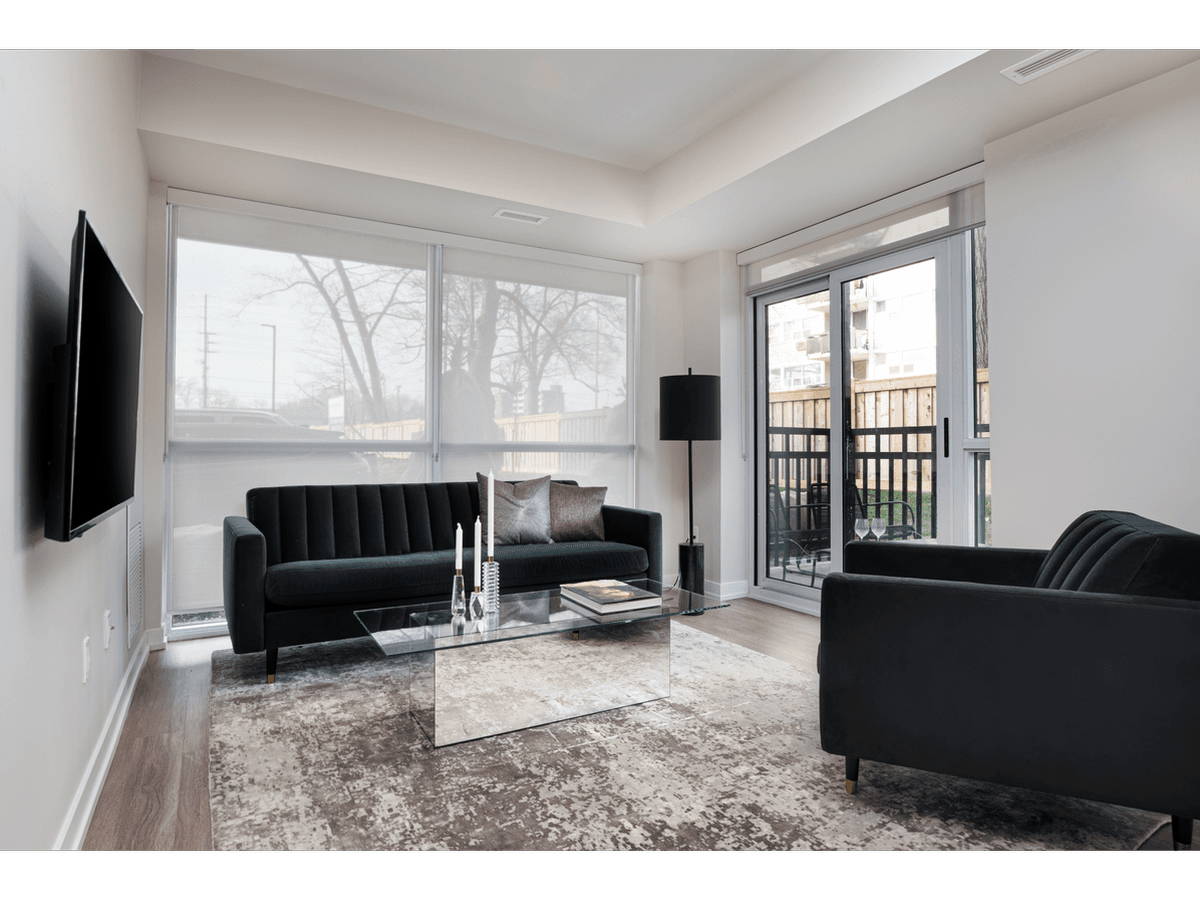 2475 Hurontario Street — 1 Bedroom - Photo 8