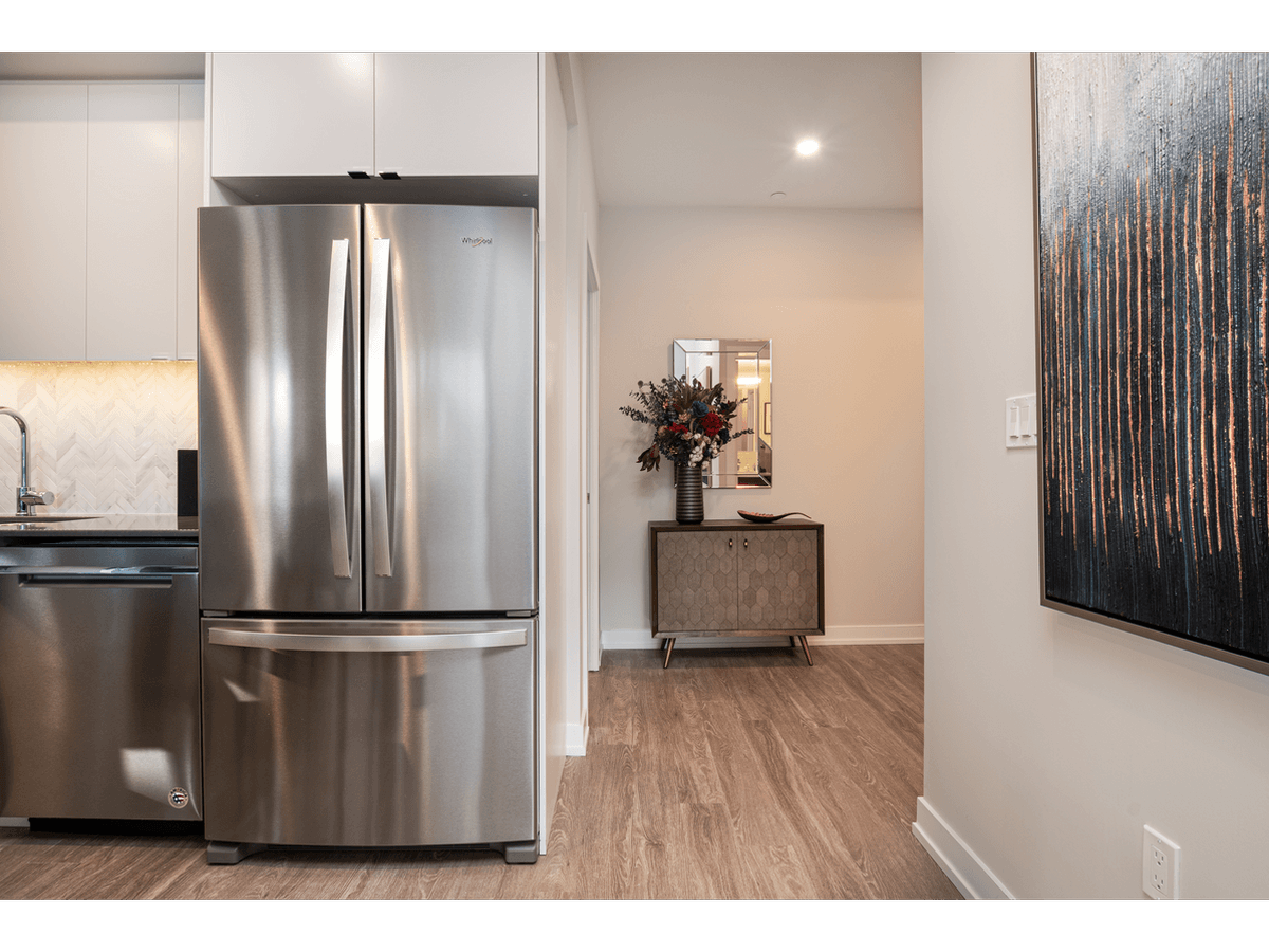 2475 Hurontario Street — 1 Bedroom - Photo 11