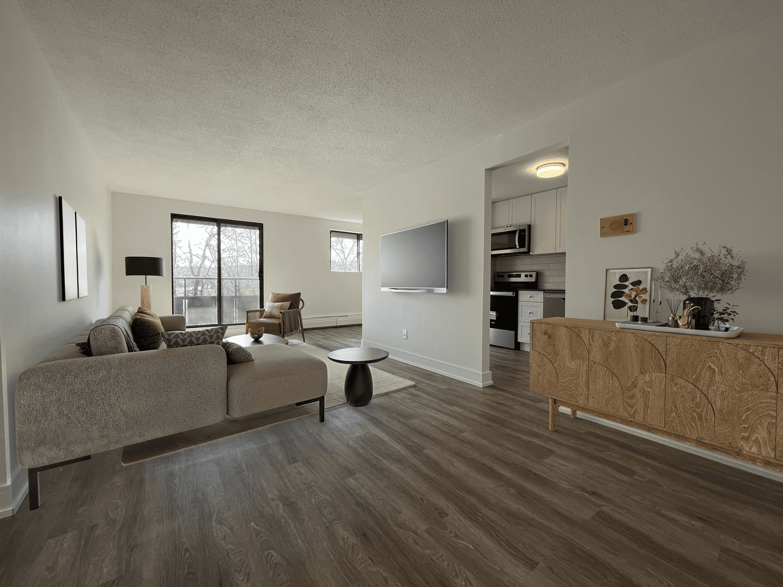 130, 140, 150 Christopher Drive — 1 Bedroom - Photo 3