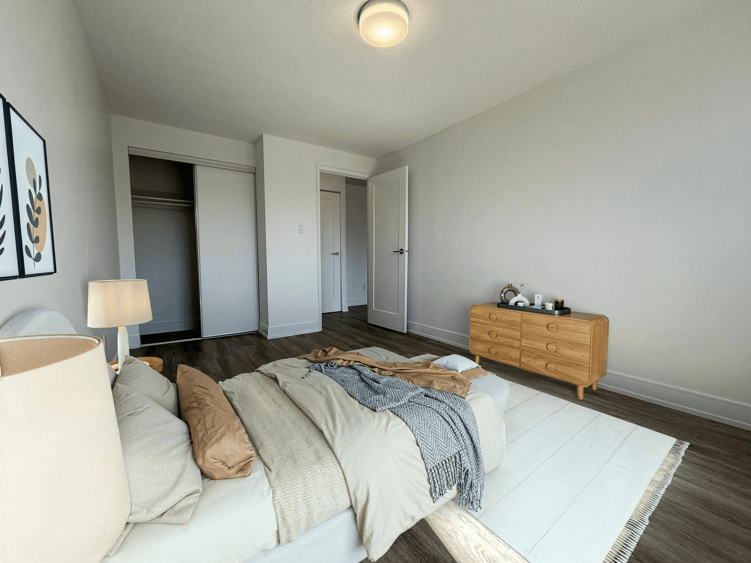 118, 124 Christopher Drive — 2 Bedroom - Photo 3