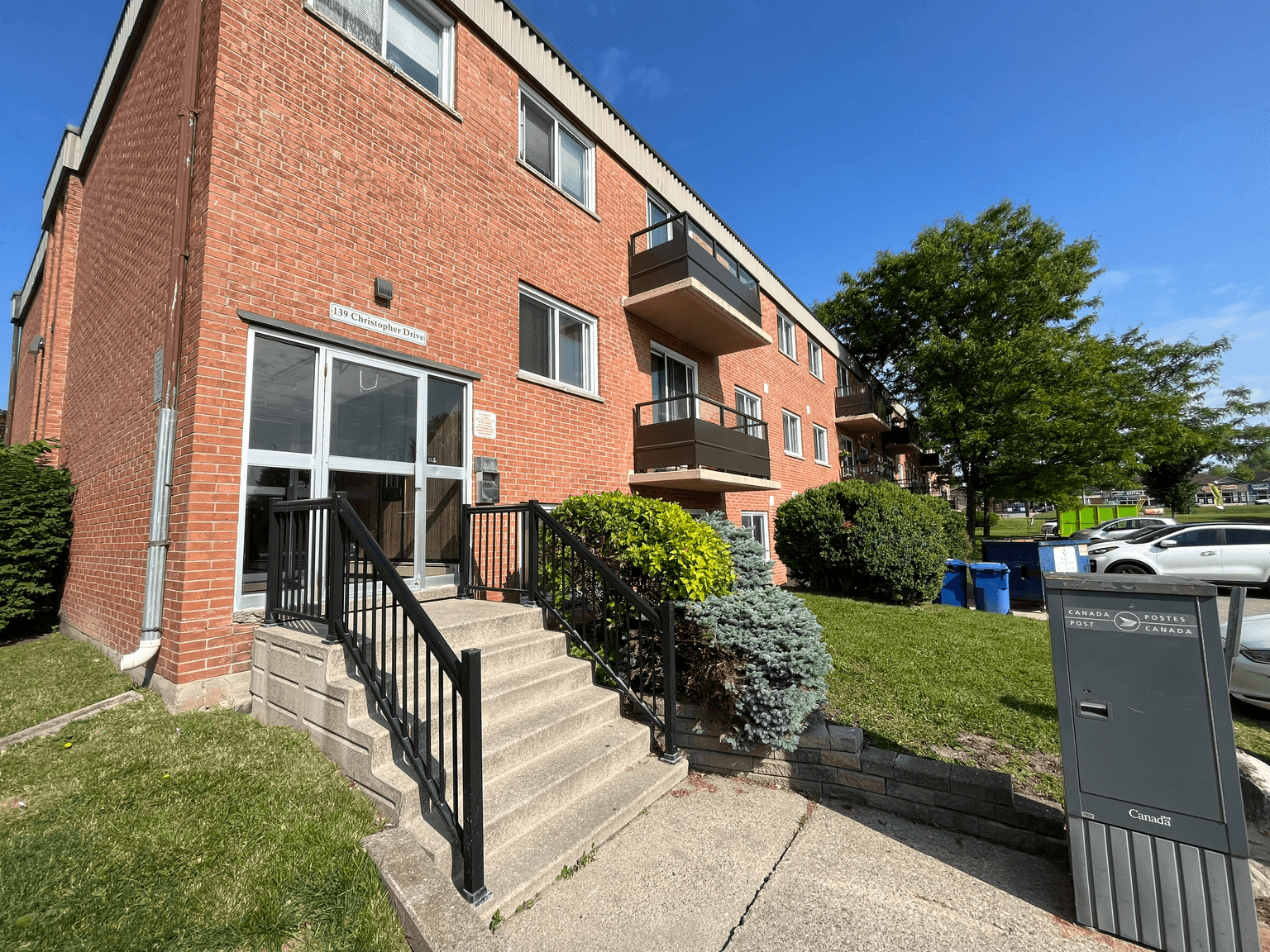 139 Christopher Drive, 205 Champlain Blvd, 215 Champlain Blvd — 2 Bedroom - Photo 18