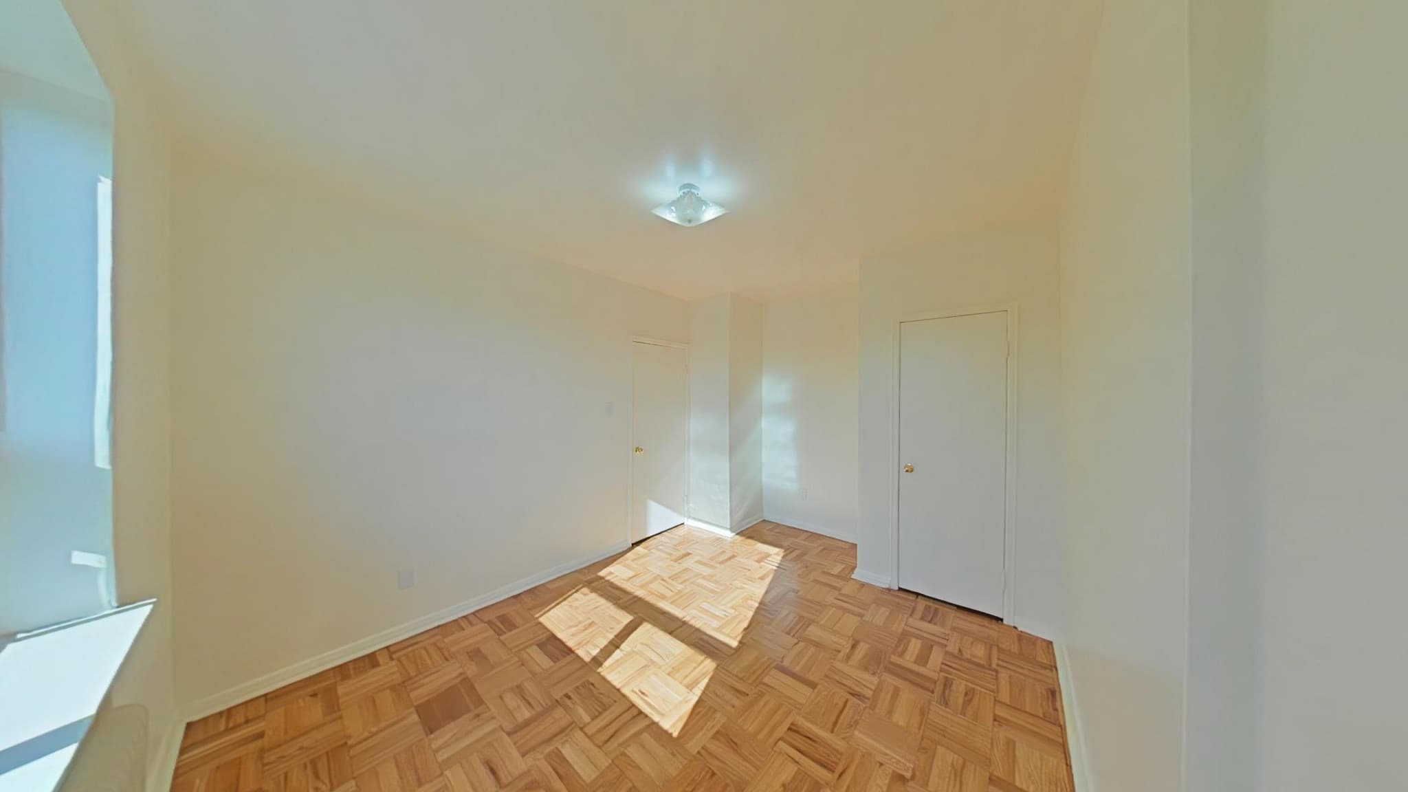 1637 Victoria Park Avenue — 1 Bedroom - Photo 6