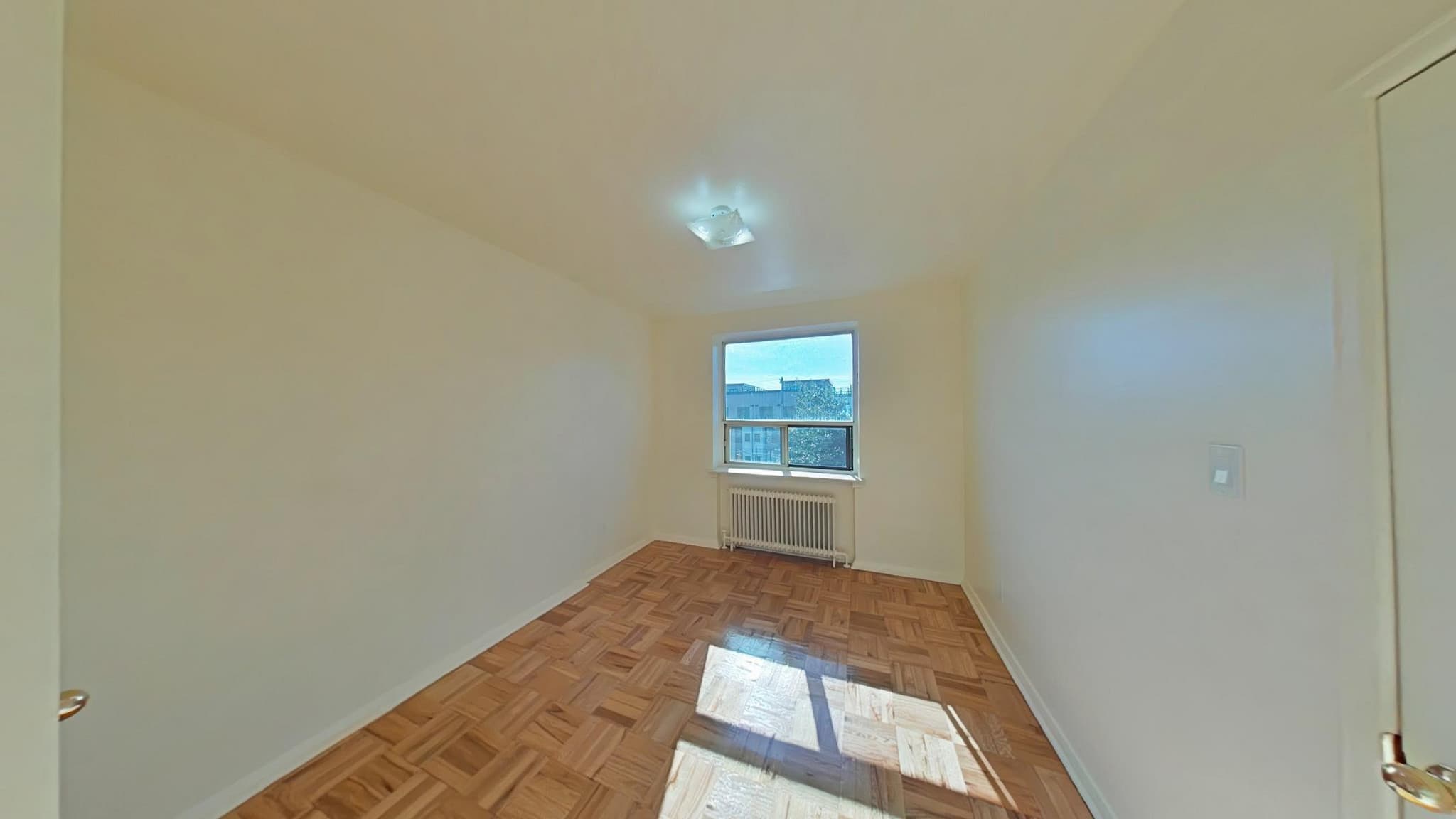 1637 Victoria Park Avenue — 1 Bedroom - Photo 7