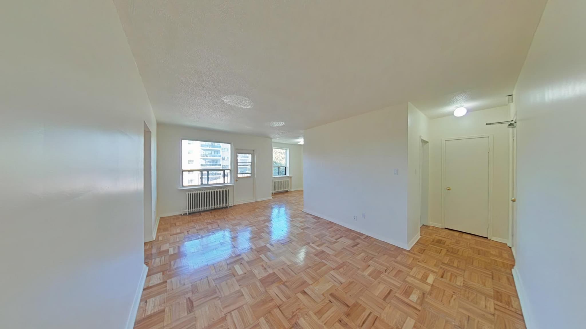 1637 Victoria Park Avenue — 1 Bedroom - Photo 4