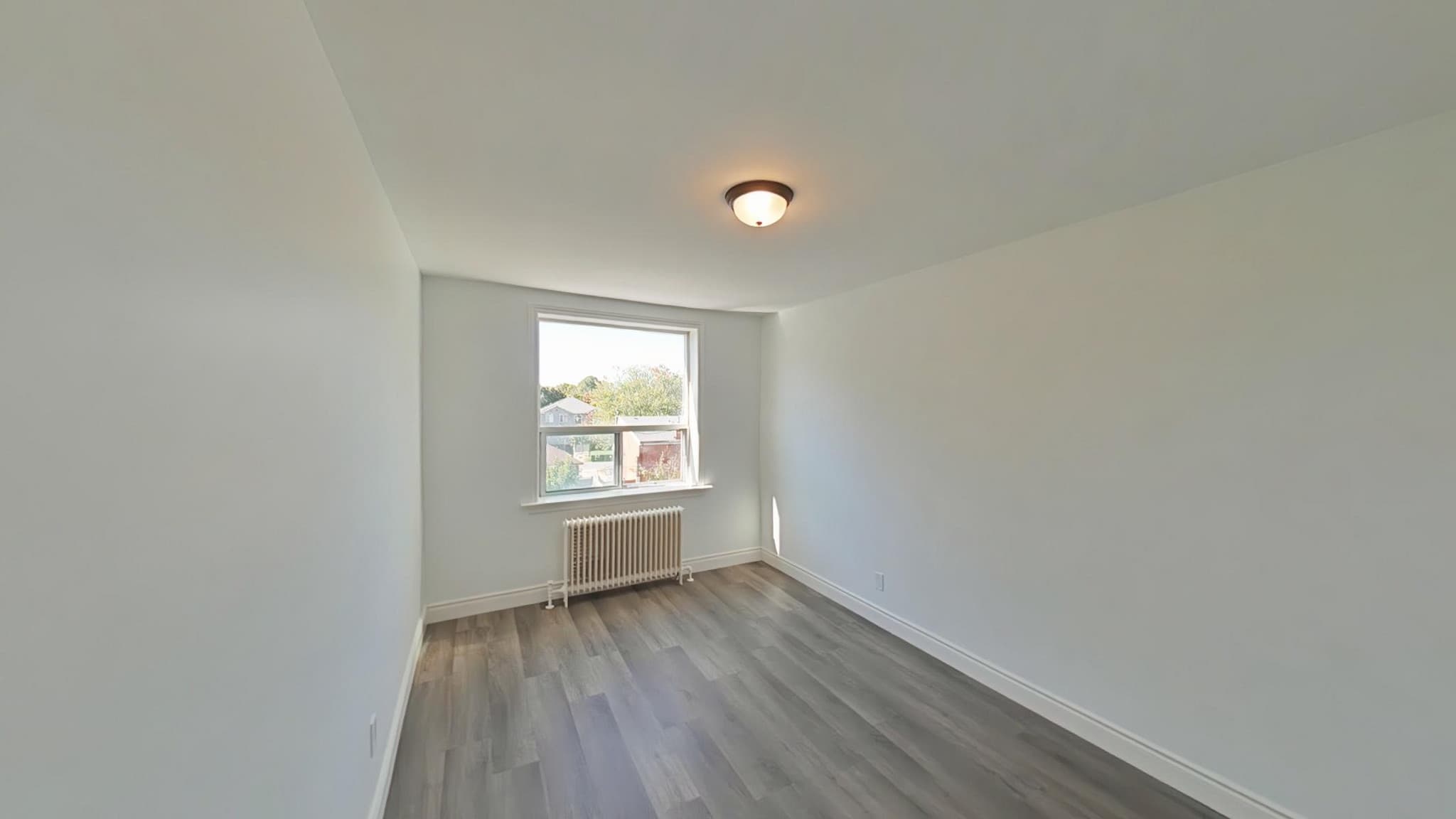 10 &amp; 14 Saranac Blvd &amp; 3 Drexel Rd — 1 Bedroom - Photo 10