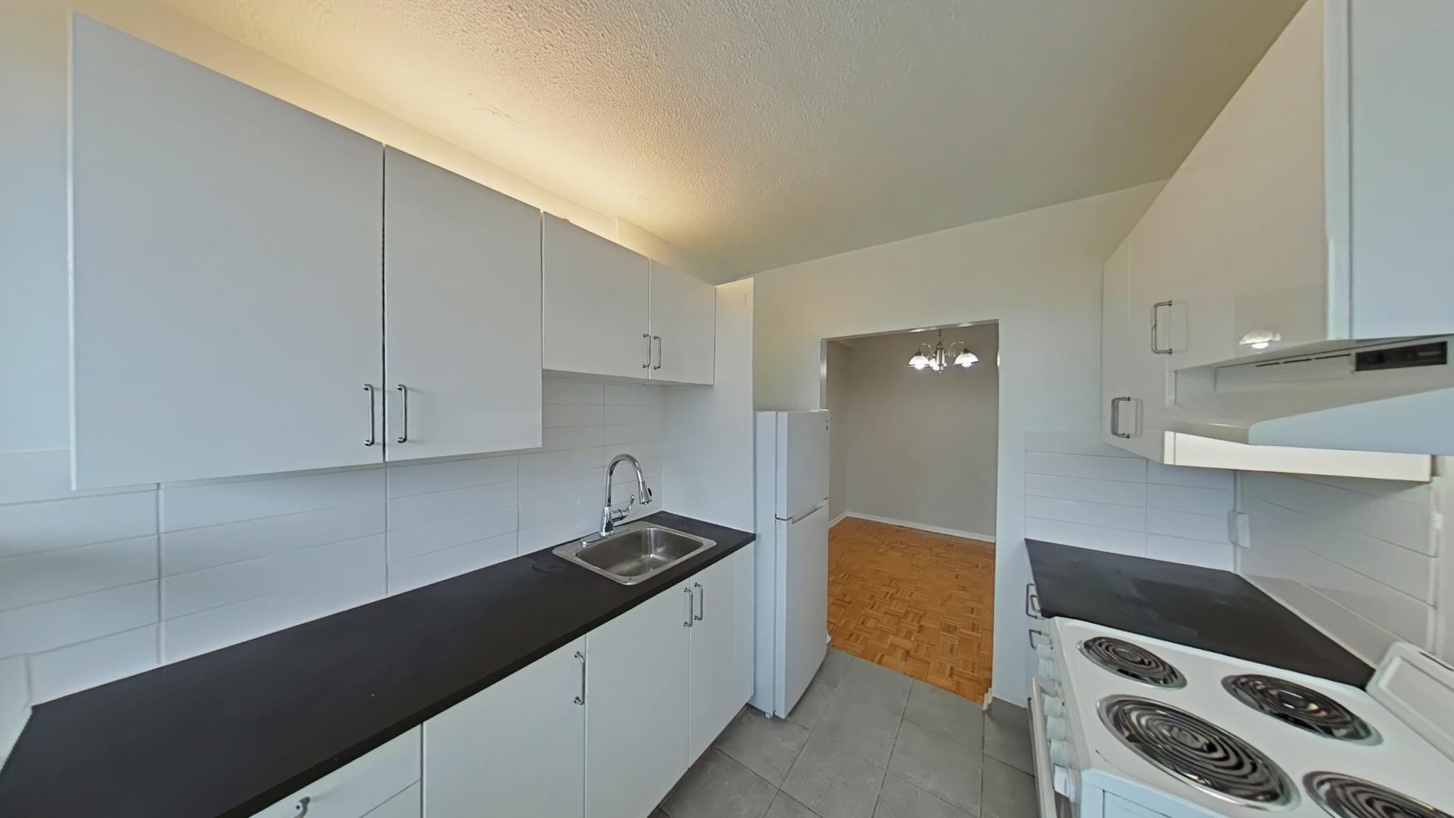 36 Thorncliffe Park Drive — 2 Bedroom - Photo 13