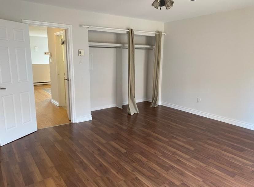 998 Queen Street East — 1 Bedroom - Photo 3