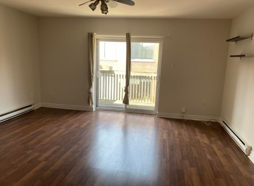 998 Queen Street East — 1 Bedroom - Photo 4