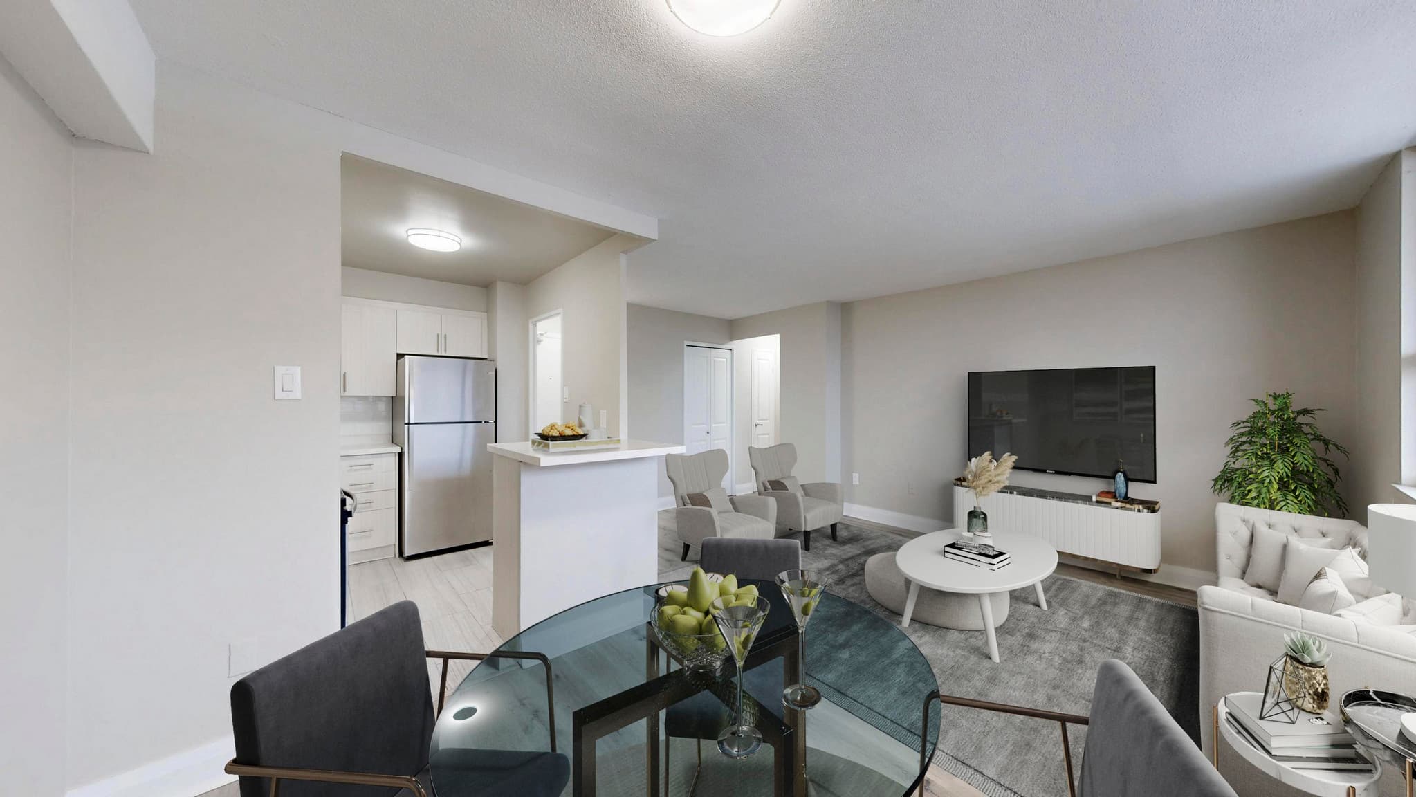 1251 King Street West — Junior 1 Bedroom - Photo 4