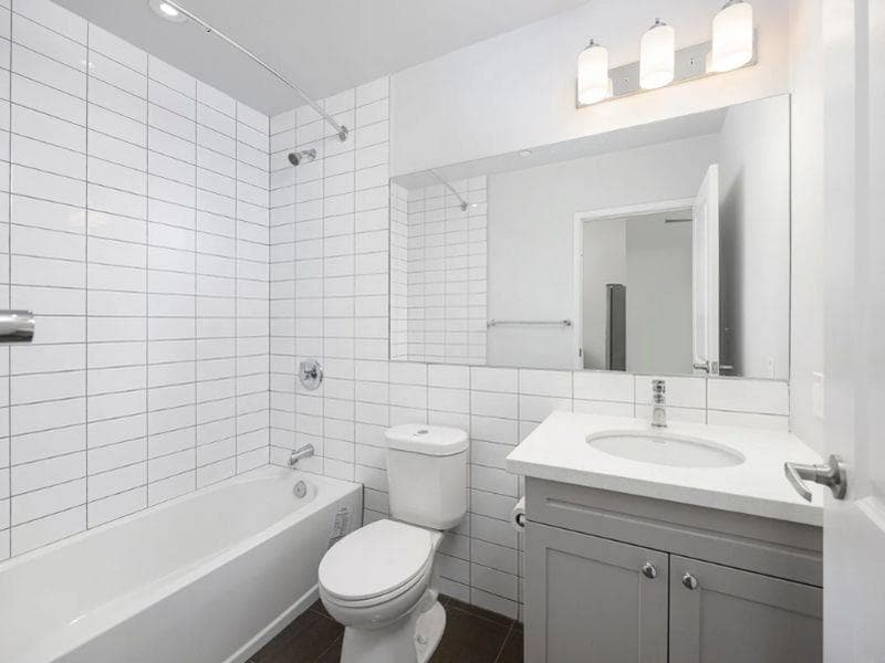 1465 Lawrence Avenue West — 1 Bedroom - Photo 8
