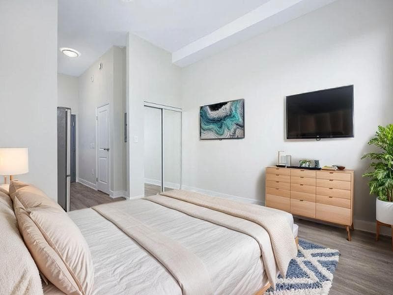 1465 Lawrence Avenue West — 1 Bedroom - Photo 6