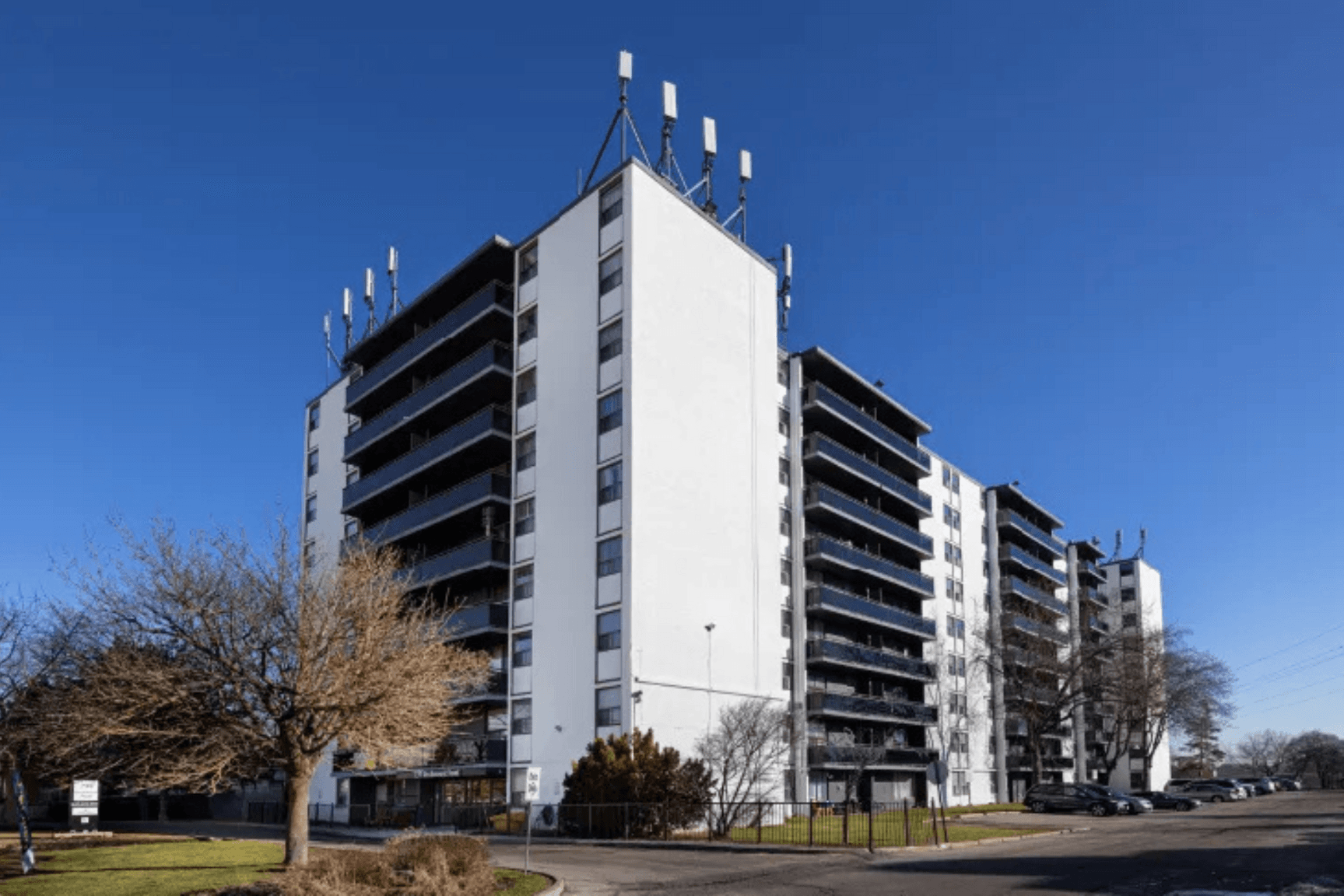 739 Birchmount Road — 1 Bedroom - Photo 1