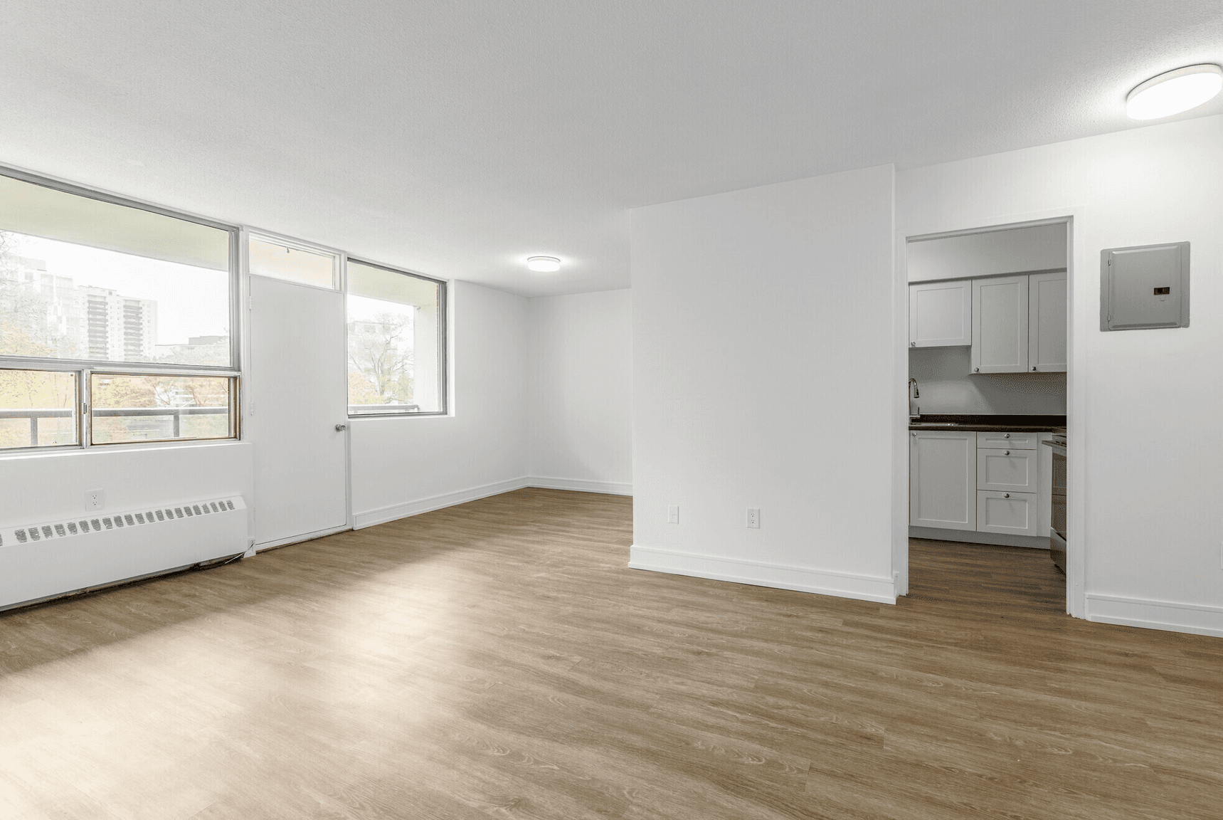 30 High Street East - Photo 4