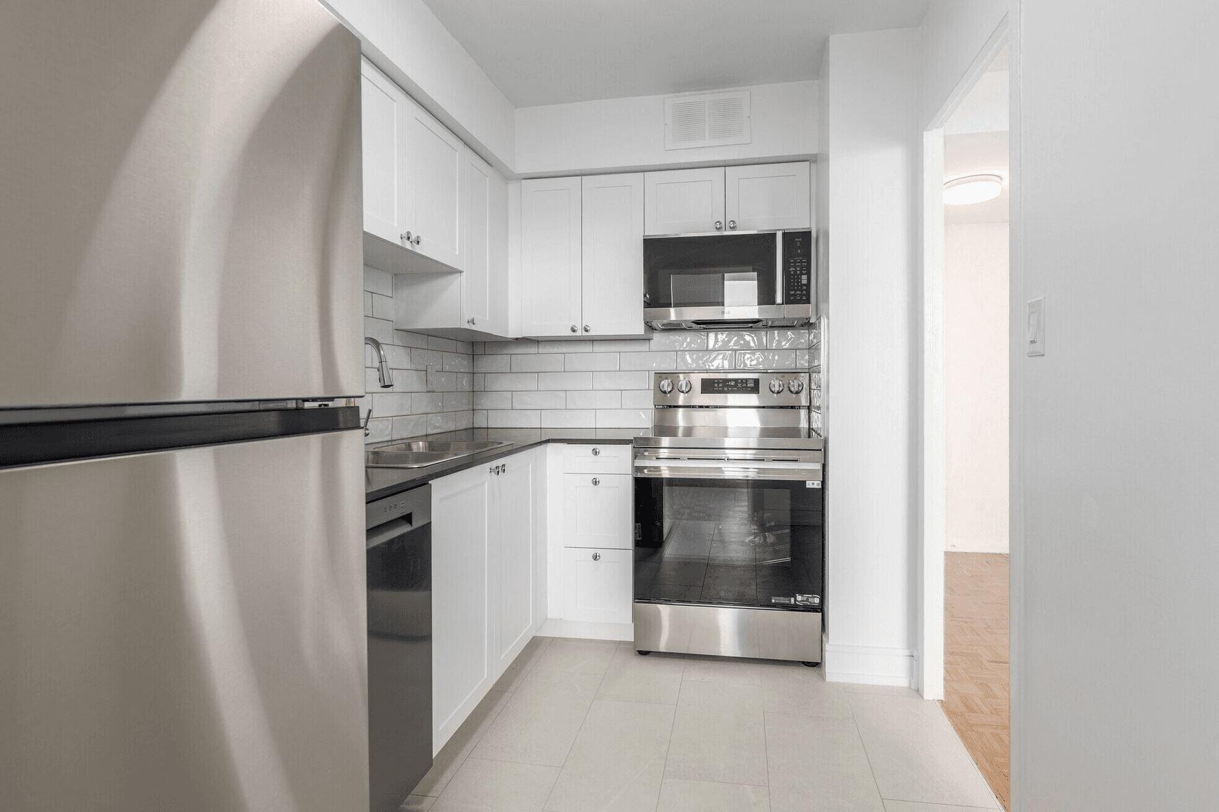 30 High Street East - Photo 7