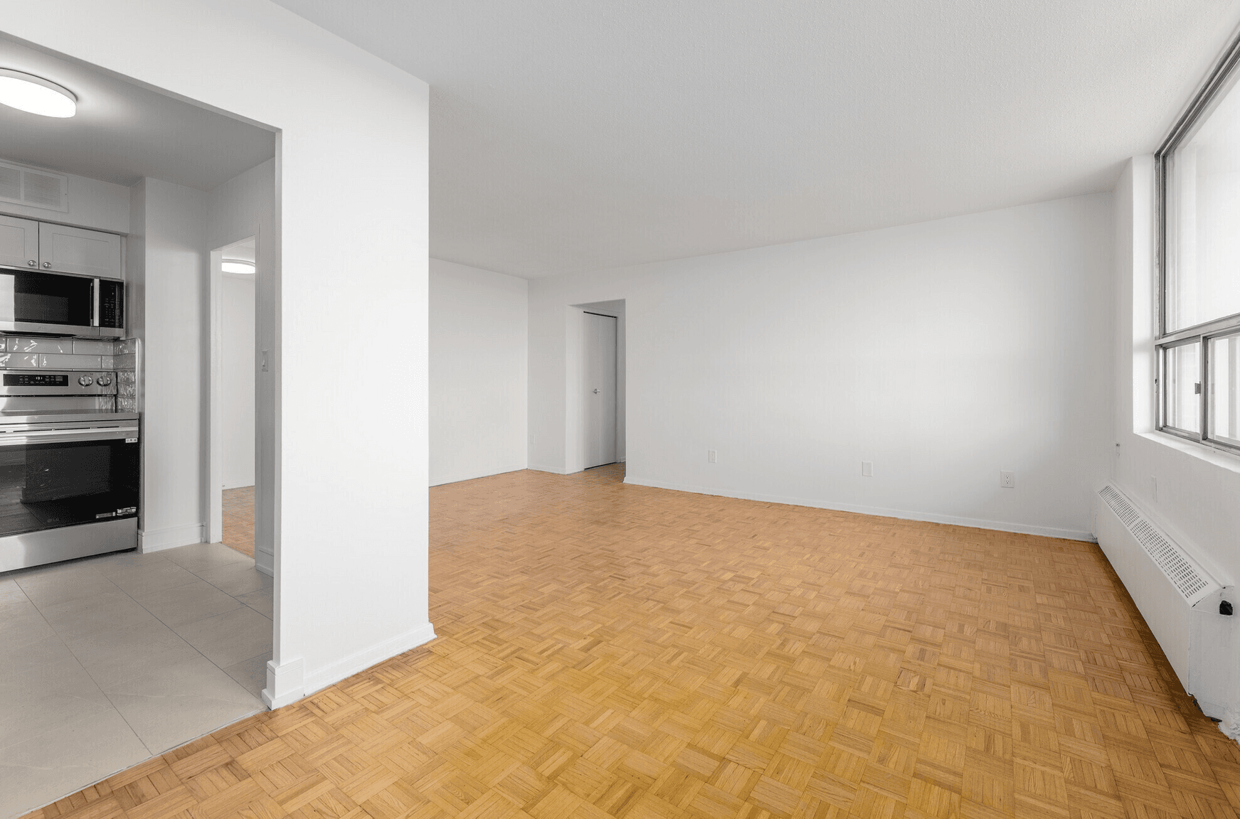 30 High Street East - Photo 8