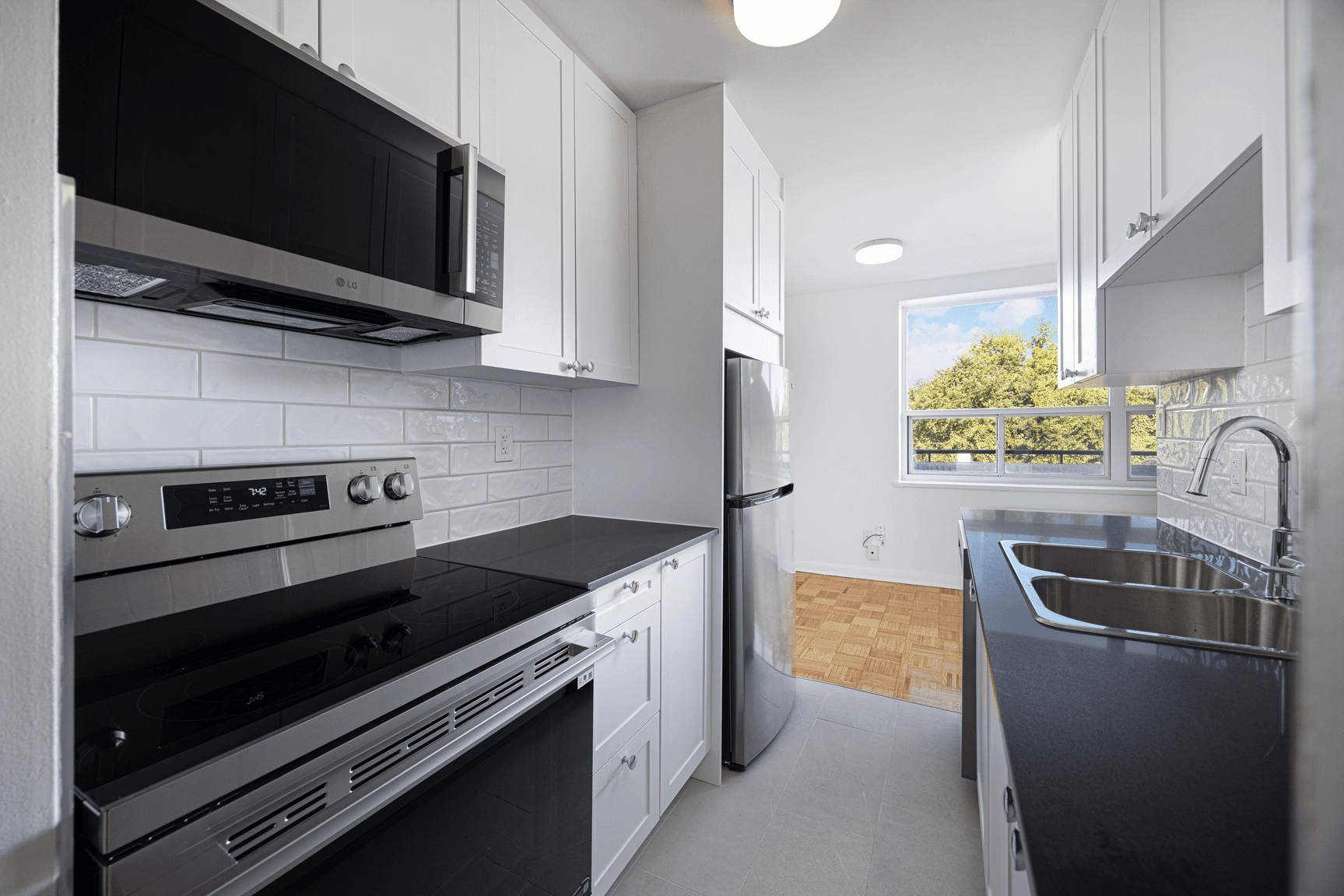 60 Esther Lorrie Drive - Photo 3