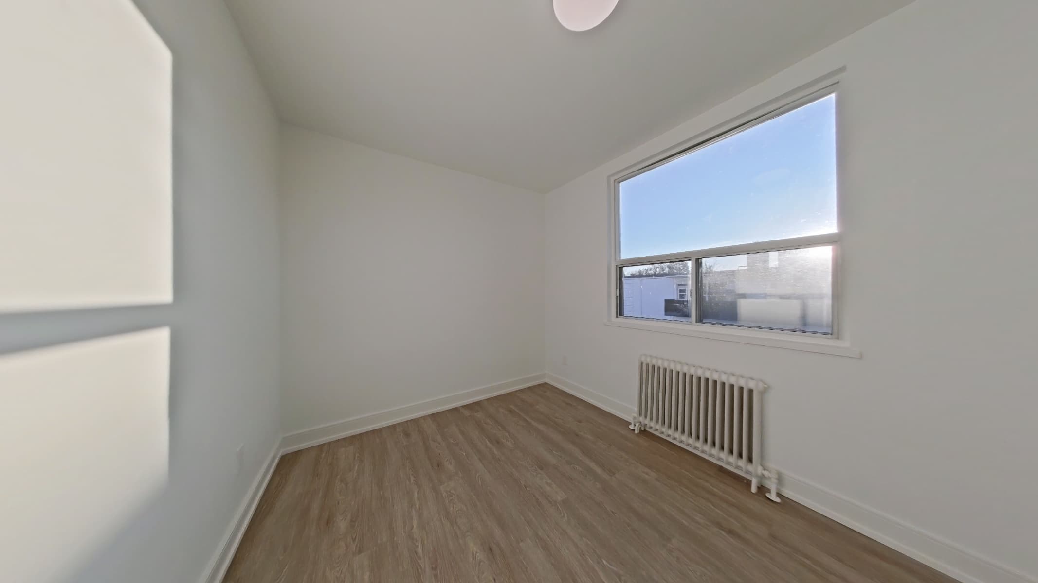 55 Forty Second Street — 1 Bedroom 0306 - Photo 7
