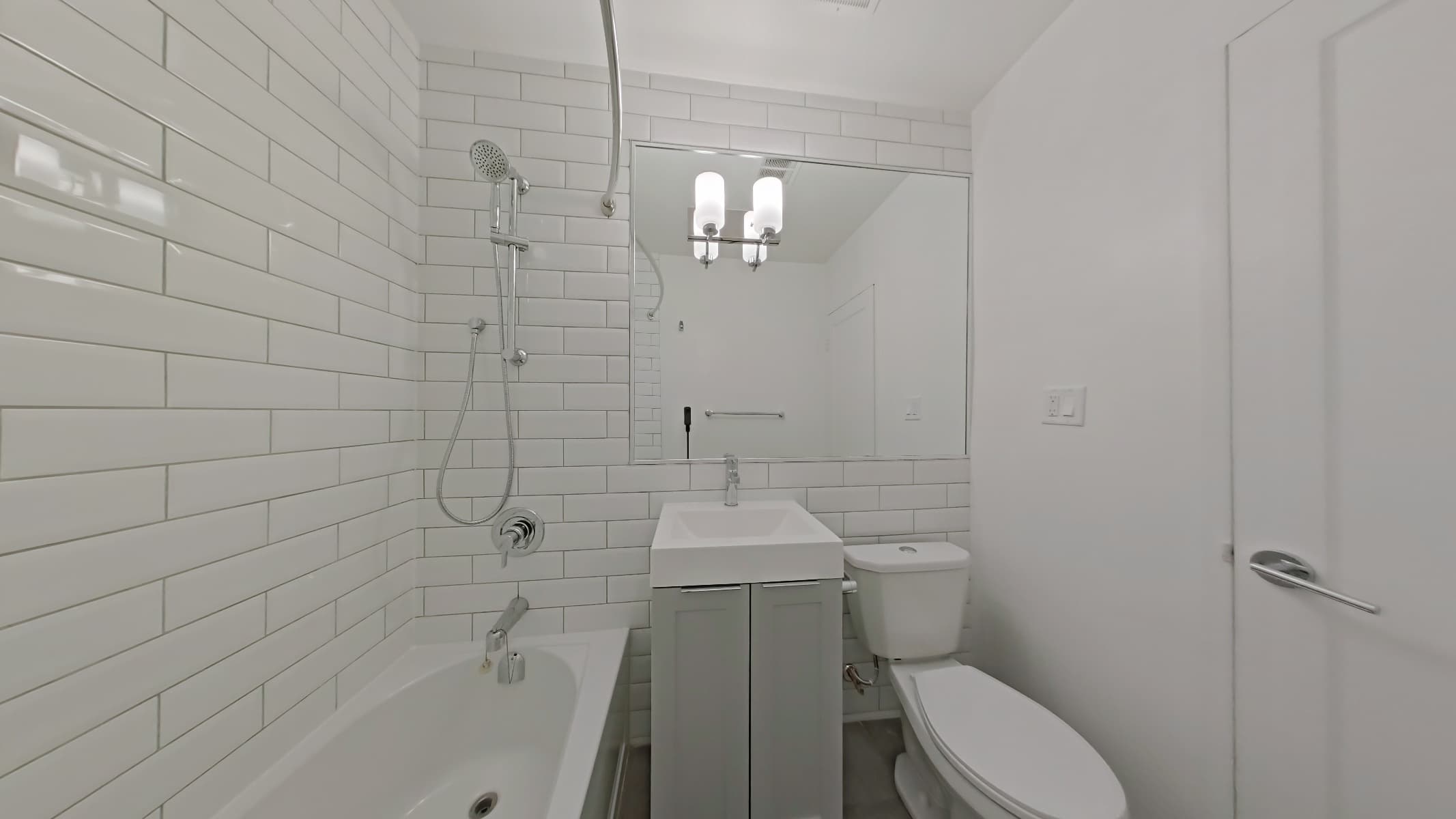 55 Forty Second Street — 1 Bedroom 0306 - Photo 11