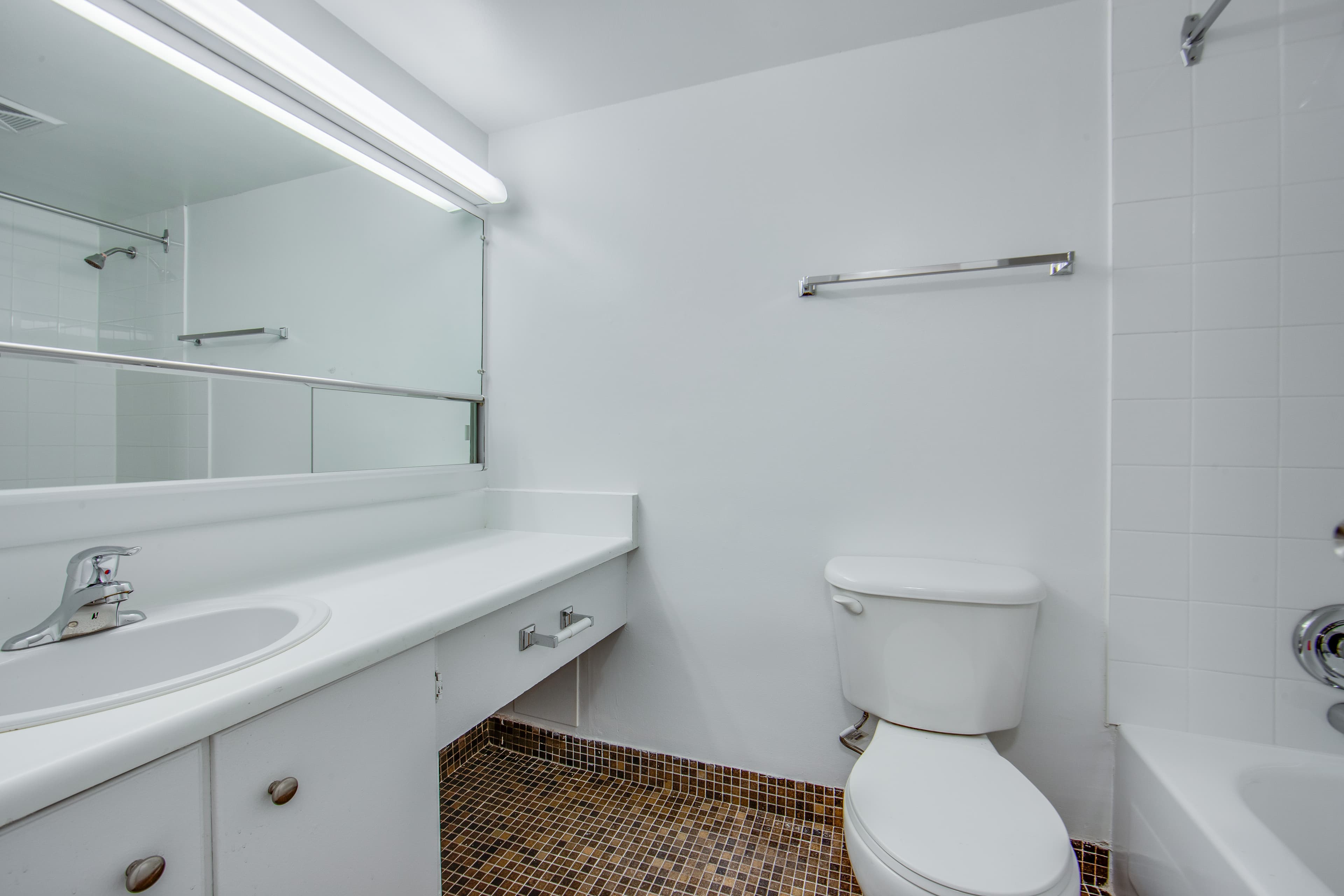 PropertyGuys.com - Photo 4