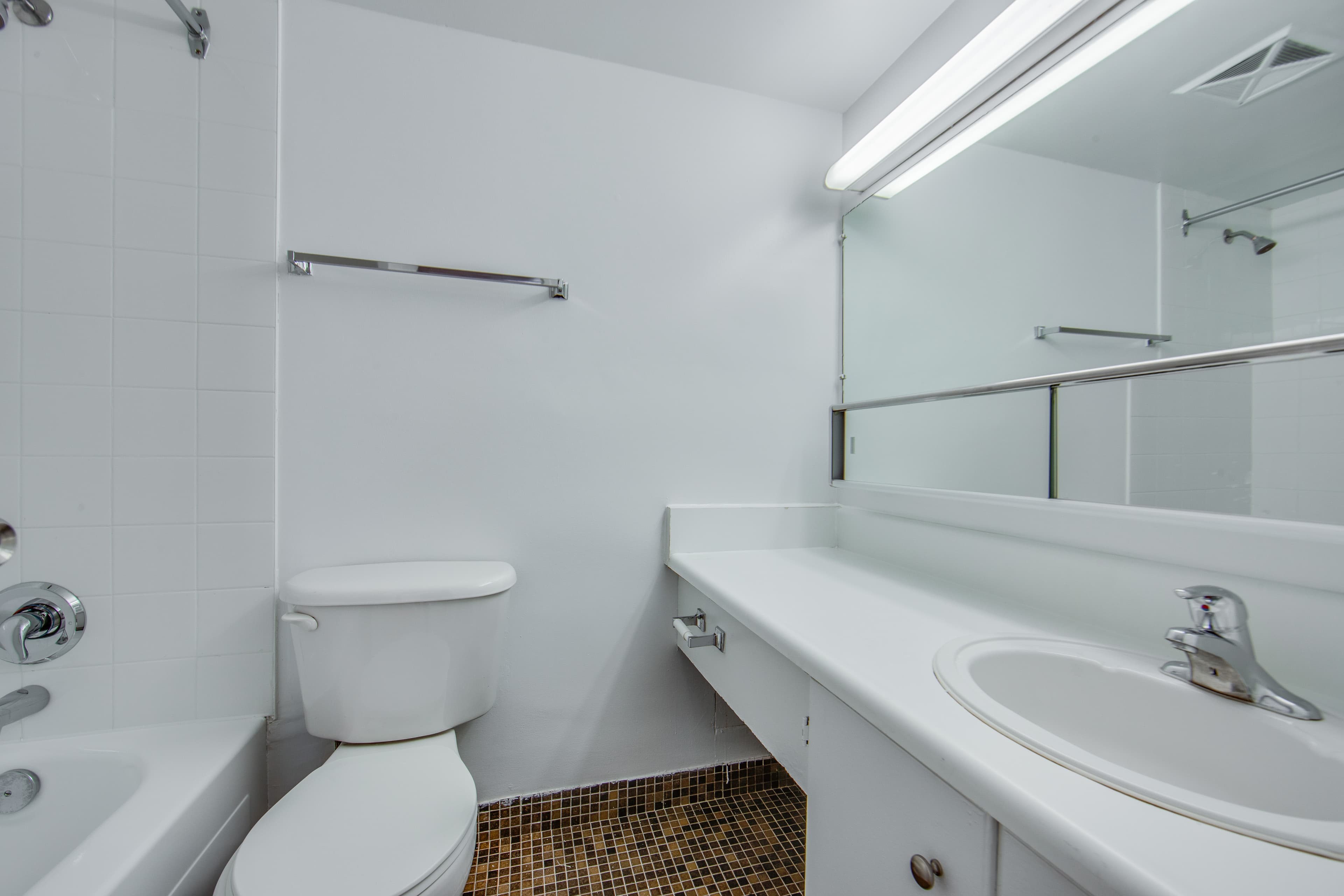 PropertyGuys.com - Photo 8