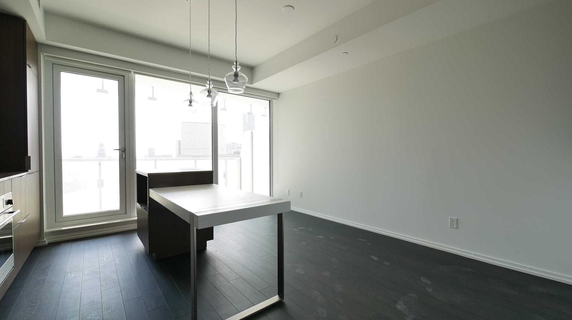 Rhenti — Unit 1511 - Photo 8
