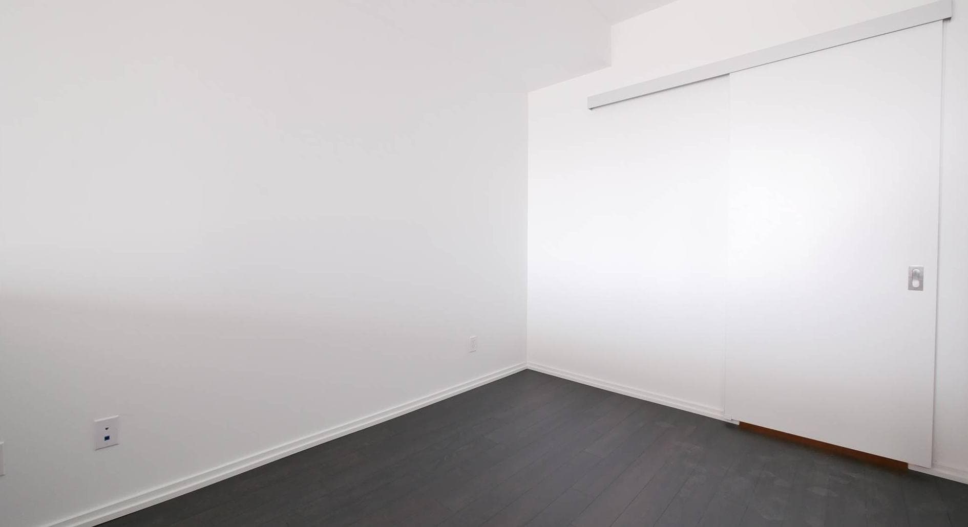 Rhenti — Unit 1511 - Photo 10