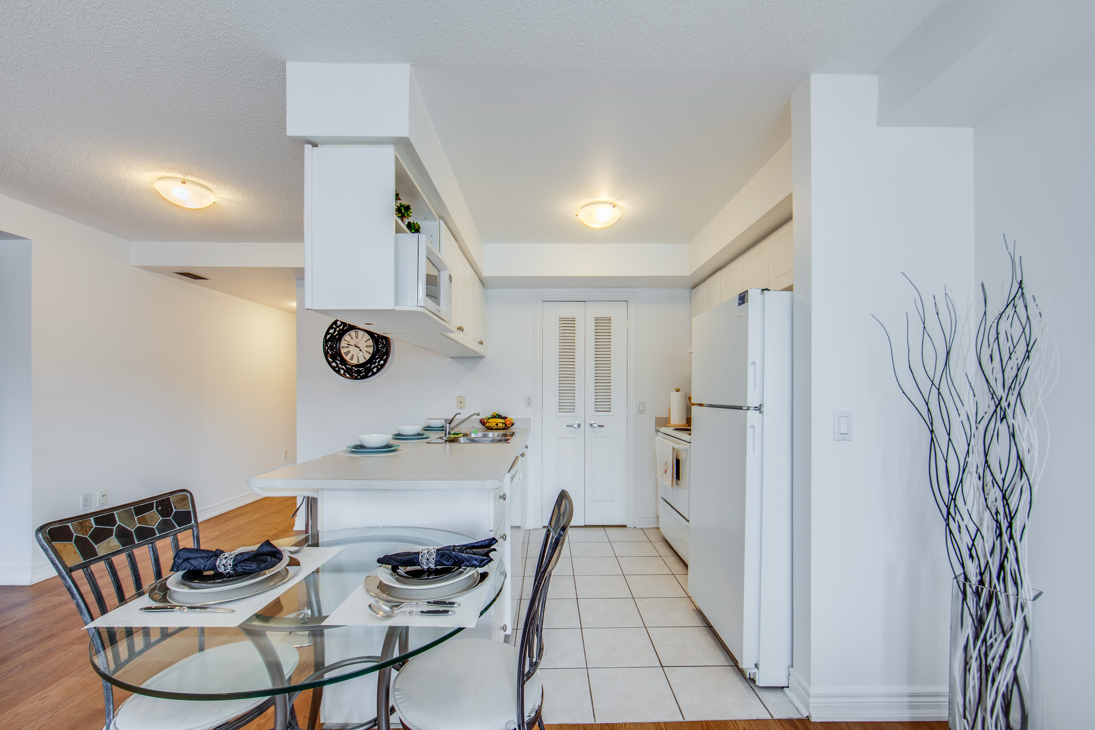 Hyde Park Properties — 2BED - Photo 4