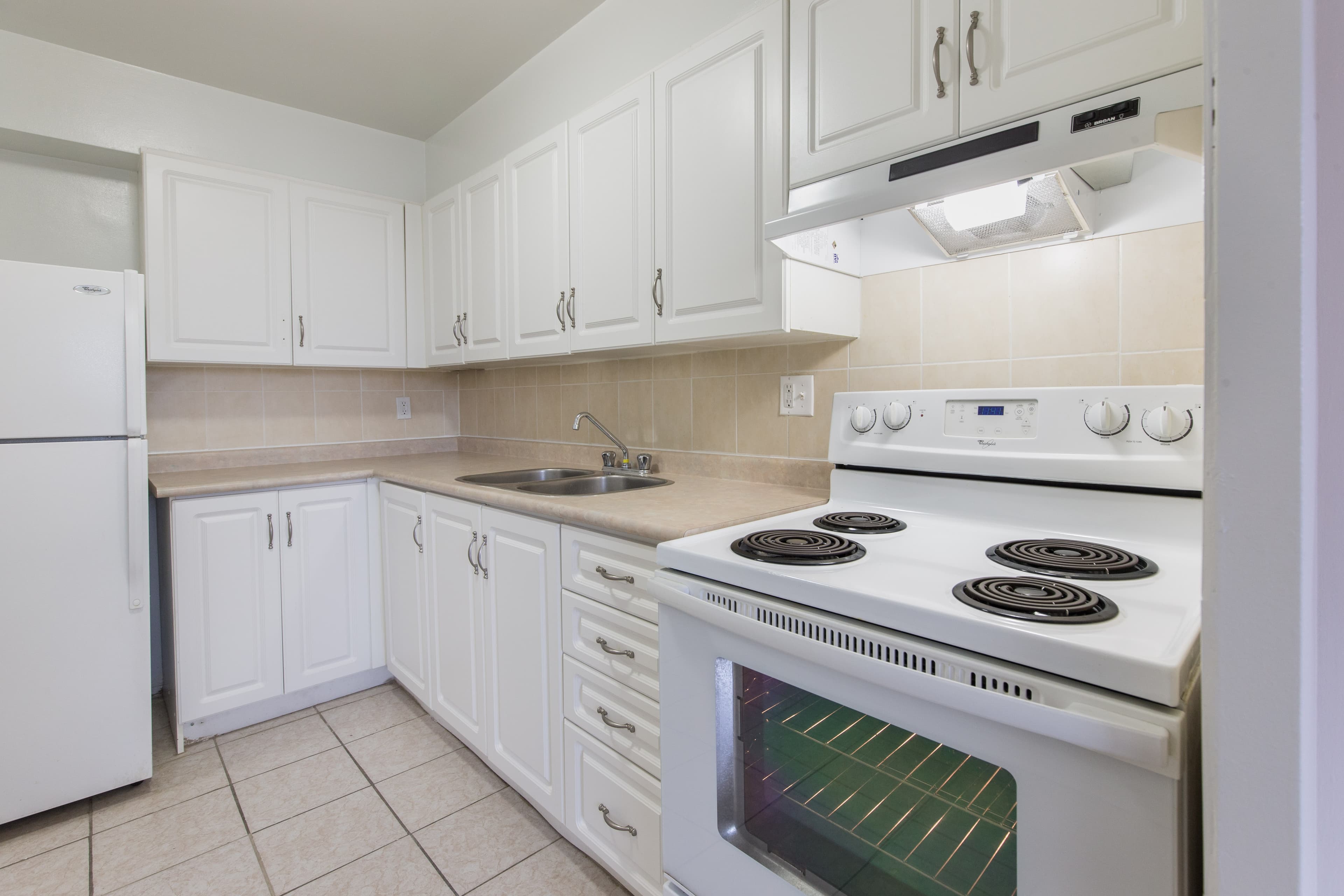 Redwood Properties - Photo 2