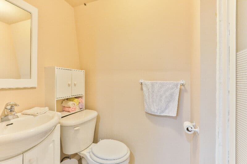Rhenti — Basement - Photo 7