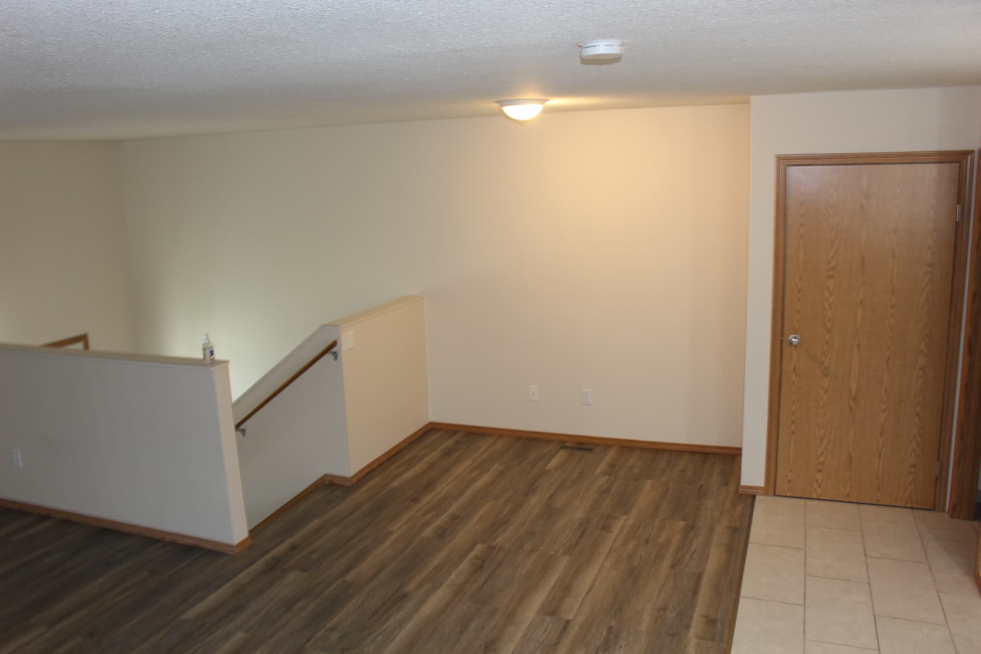 Rhenti — 3 Bedroom(s) and 1.5 Bathroom(s) - Photo 3