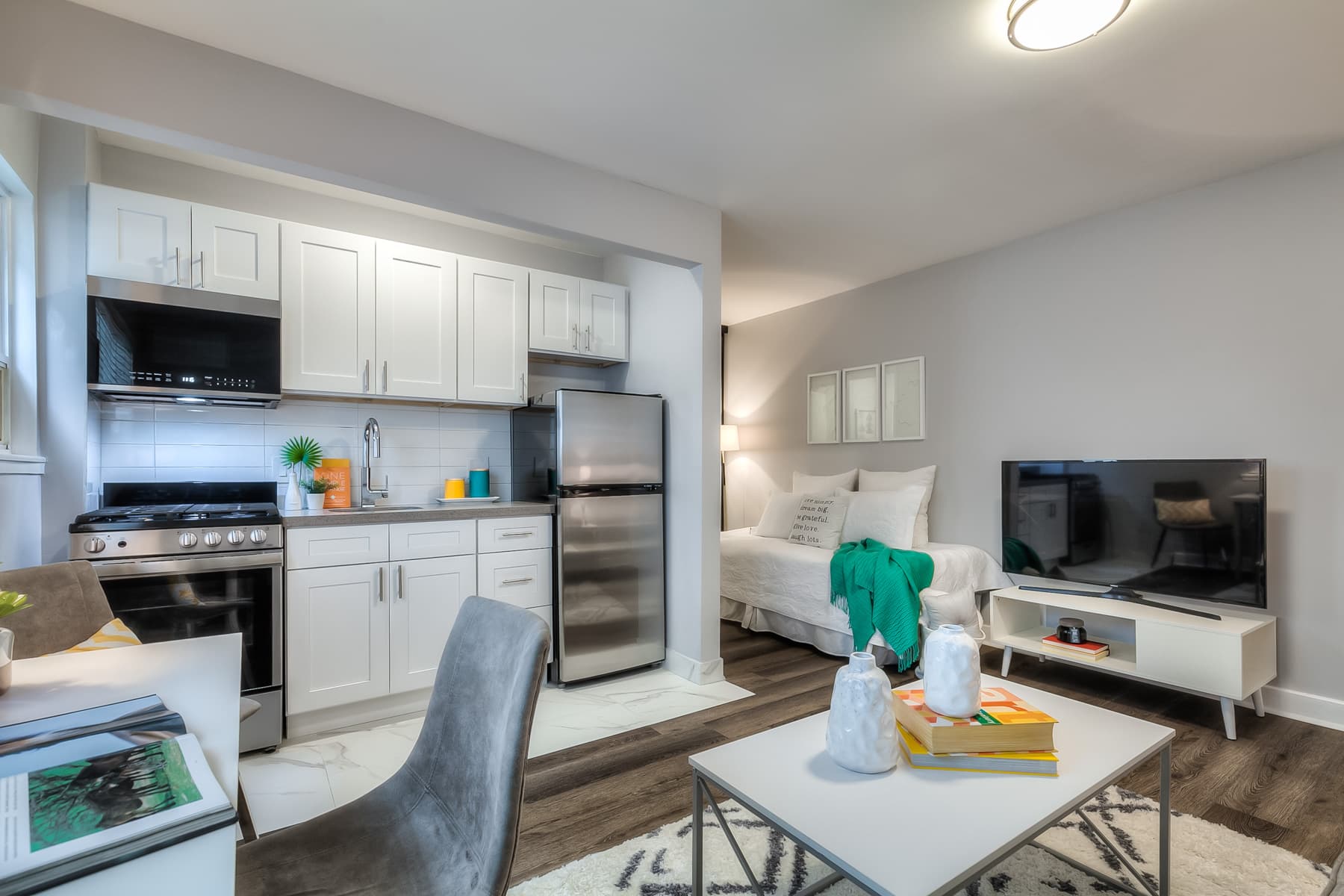 Cedarmount Capital — 102 - Photo 12