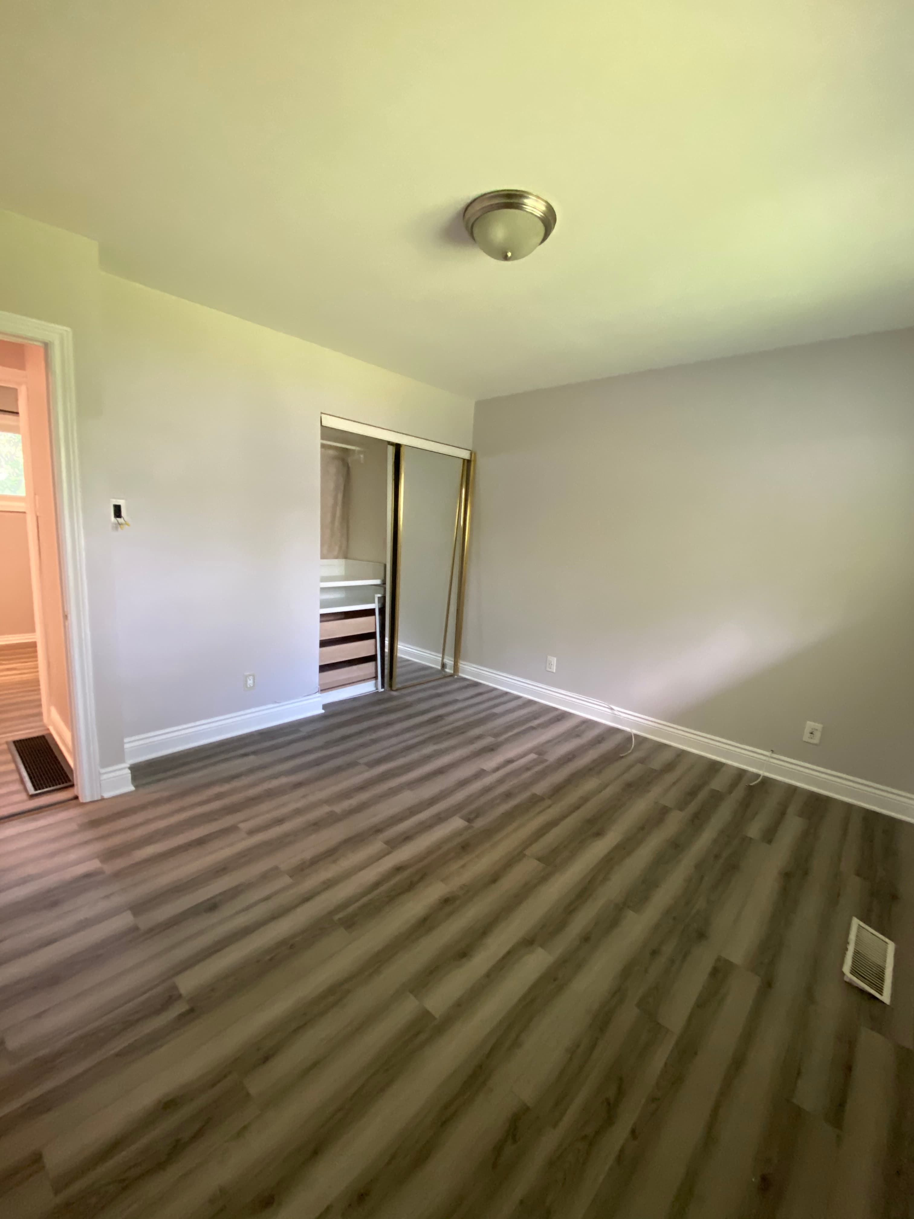 Rhenti — 0 Bedroom(s) and 1 Bathroom(s) - Photo 3
