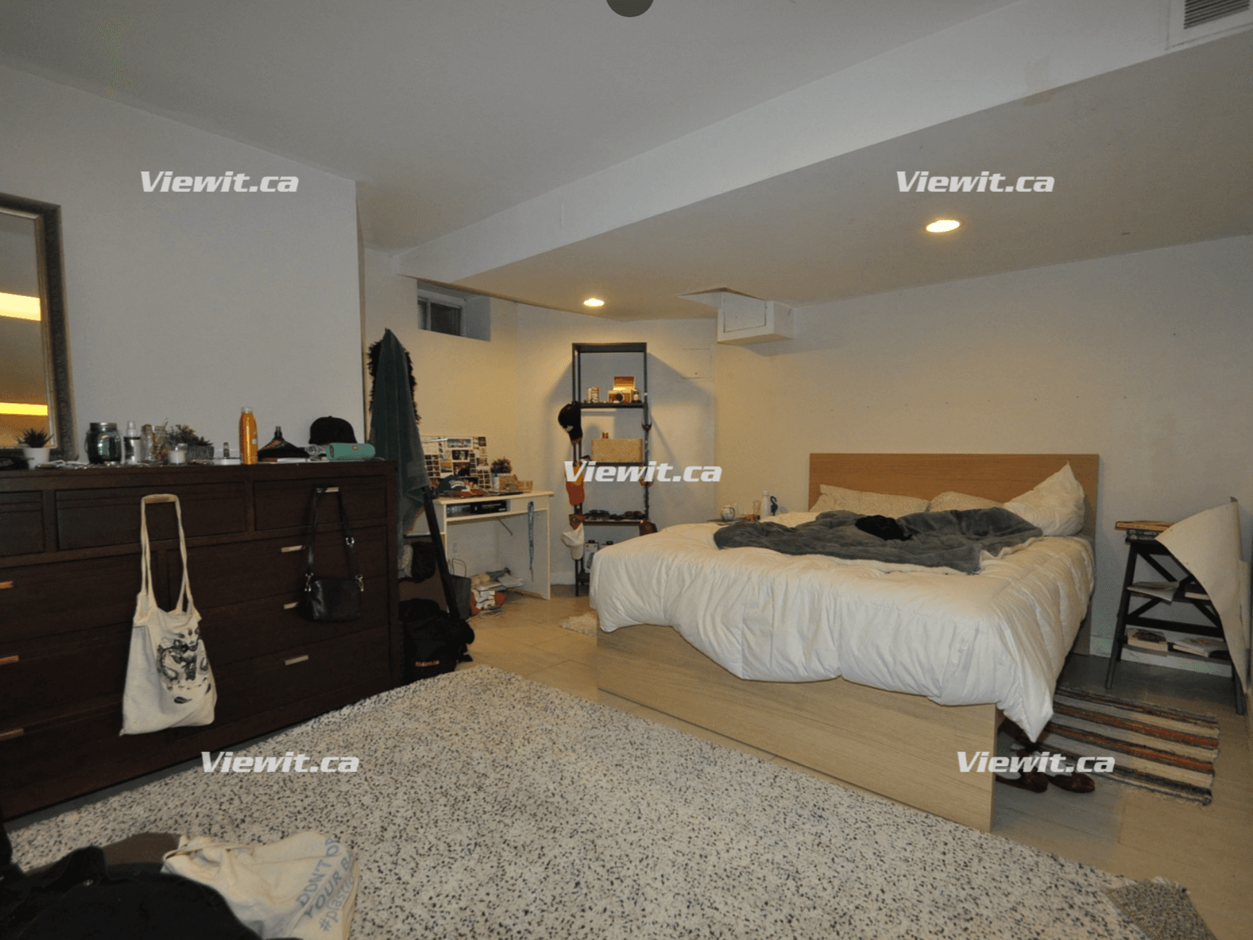 Rhenti — 4 Bedroom(s) and 2.5 Bathroom(s) - Photo 5