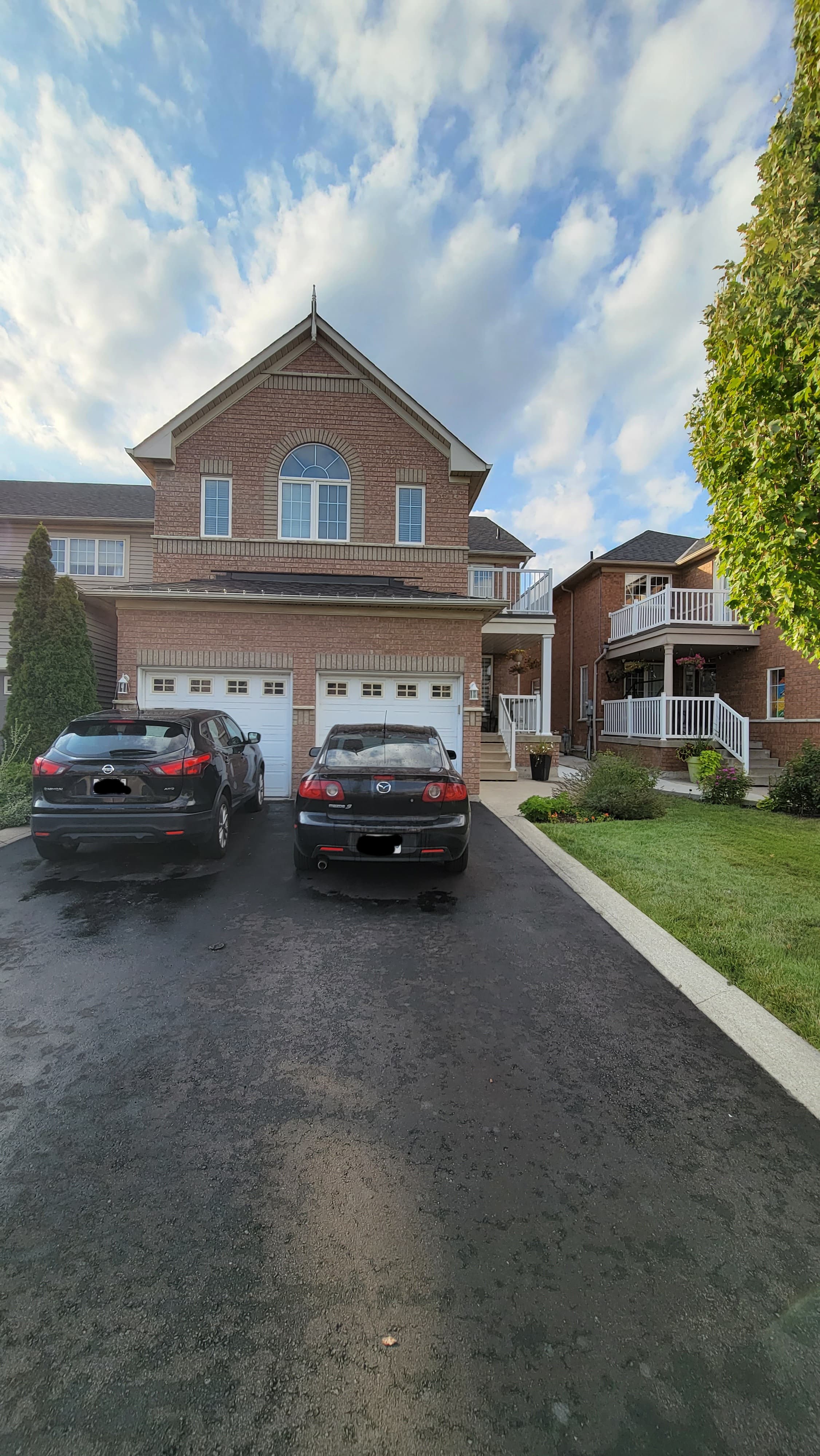 Rhenti — 4 Bedroom(s) and 2.5 Bathroom(s)