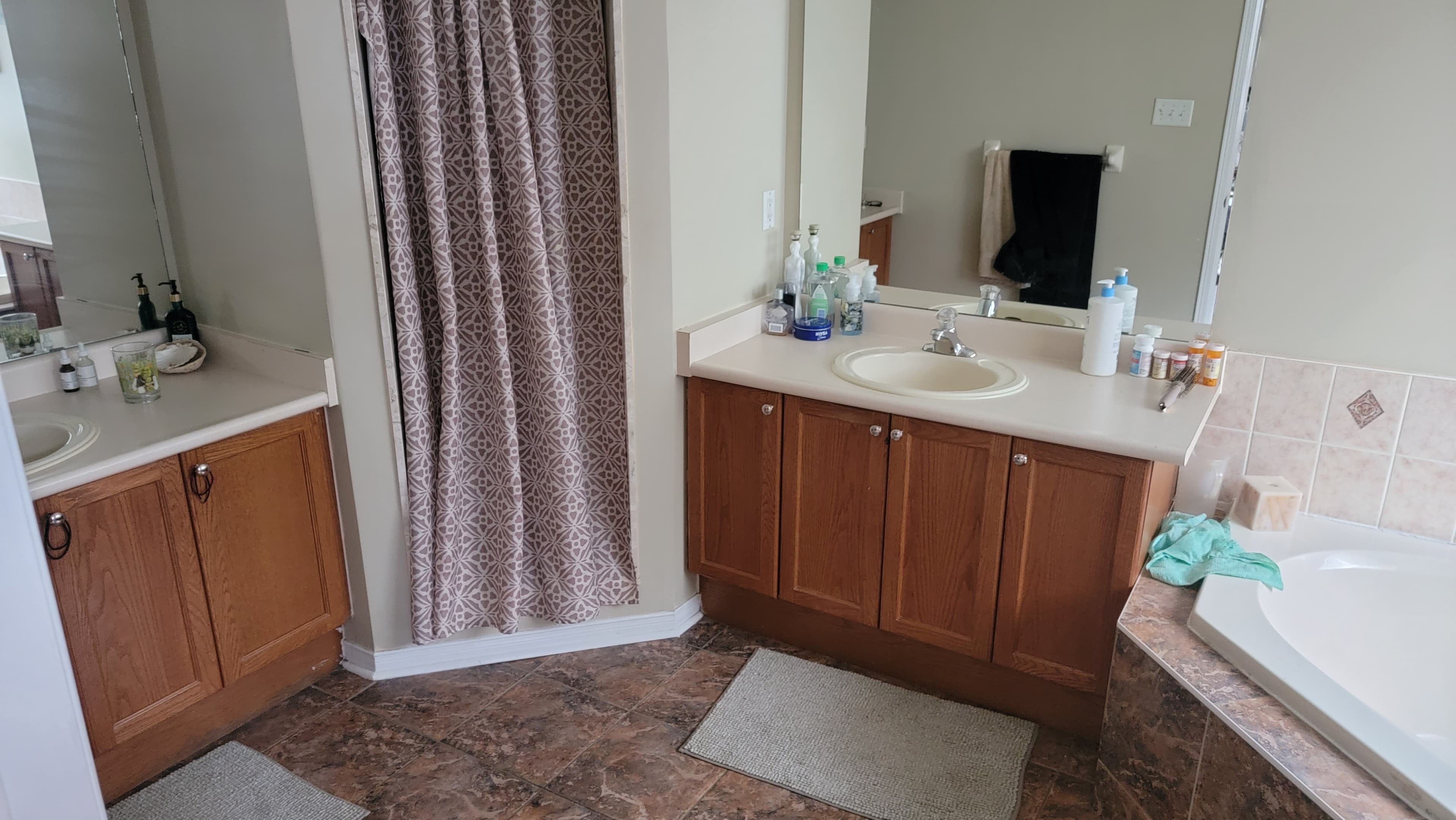 Rhenti — 4 Bedroom(s) and 2.5 Bathroom(s) - Photo 9