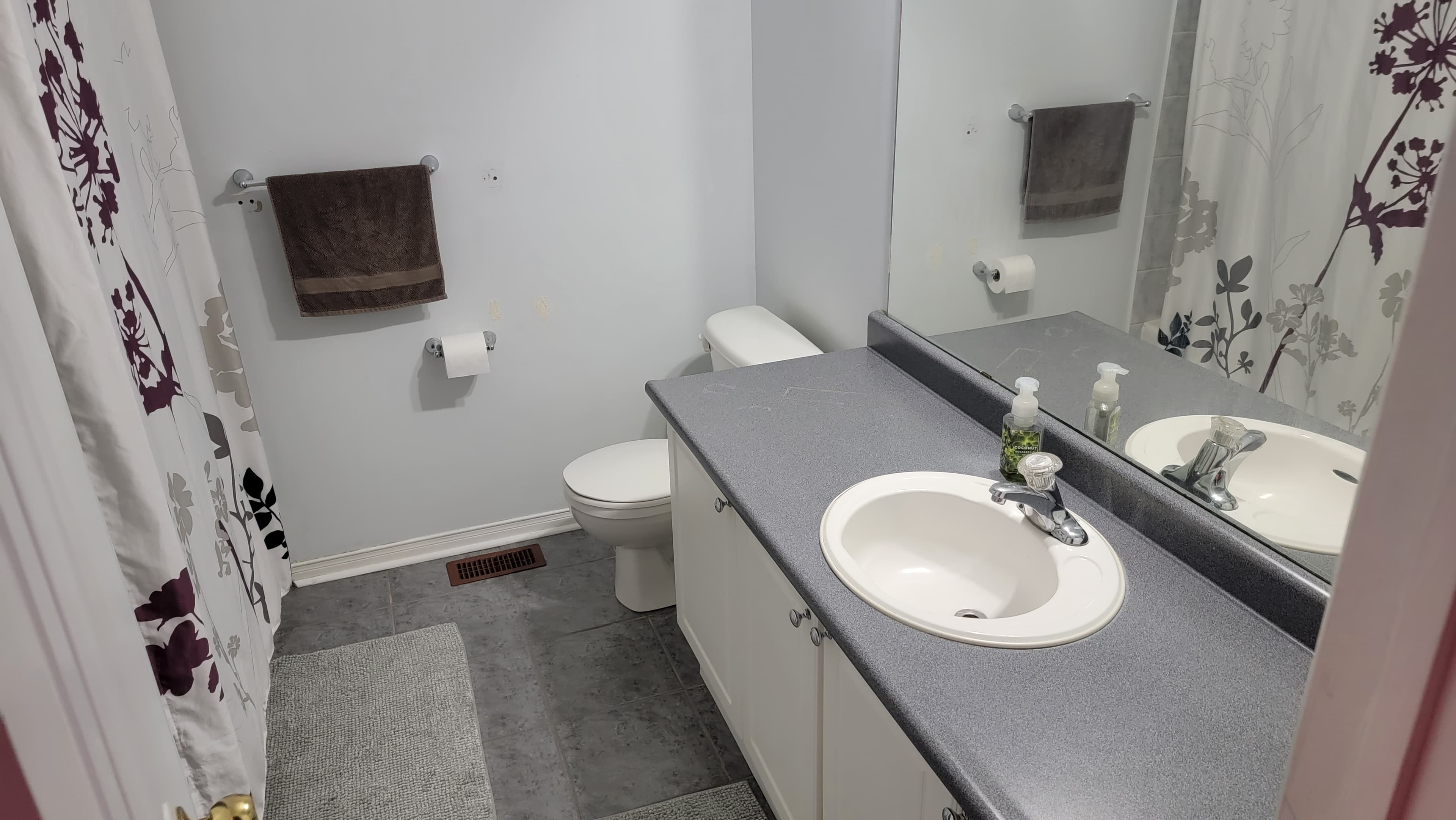 Rhenti — 4 Bedroom(s) and 2.5 Bathroom(s) - Photo 10