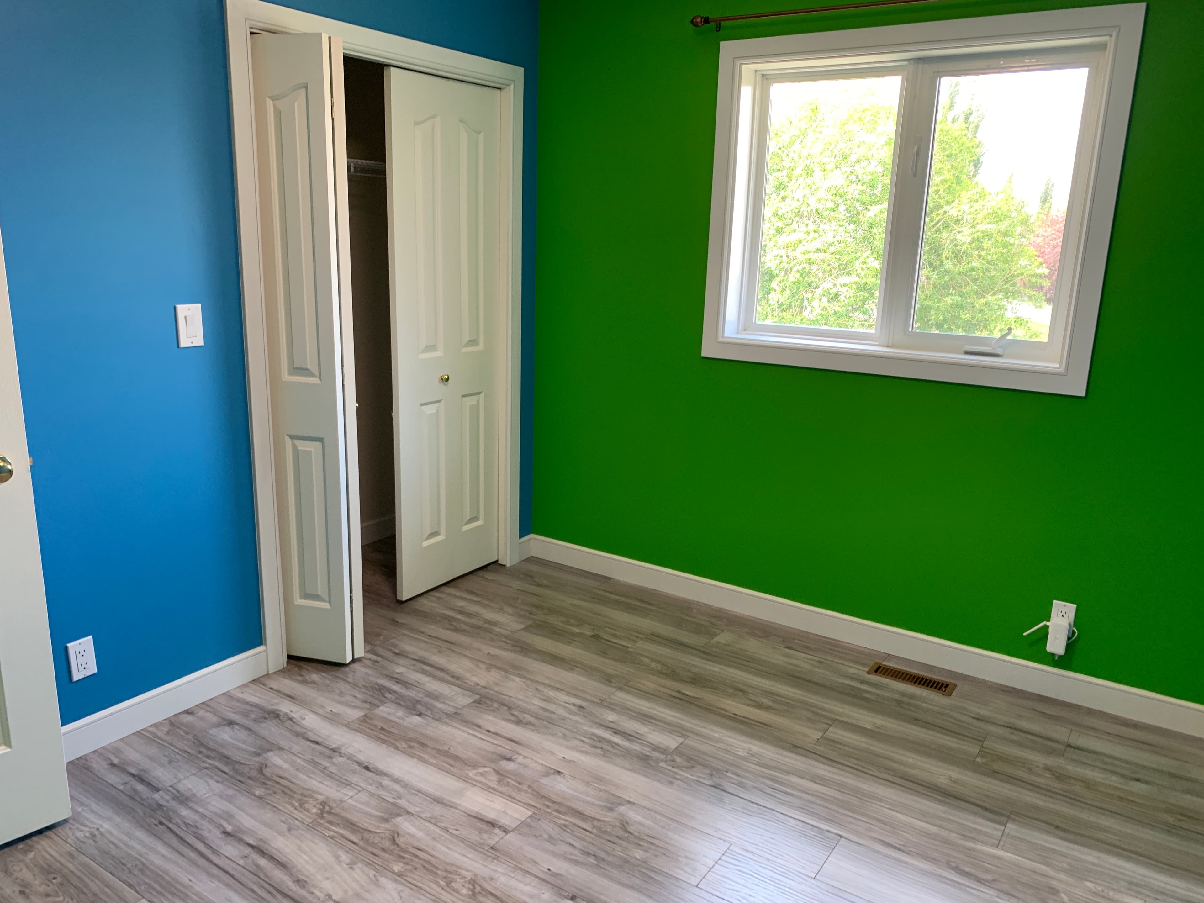 PropertyGuys.com — 4 Bedroom(s) and 3 Bathroom(s) - Photo 8
