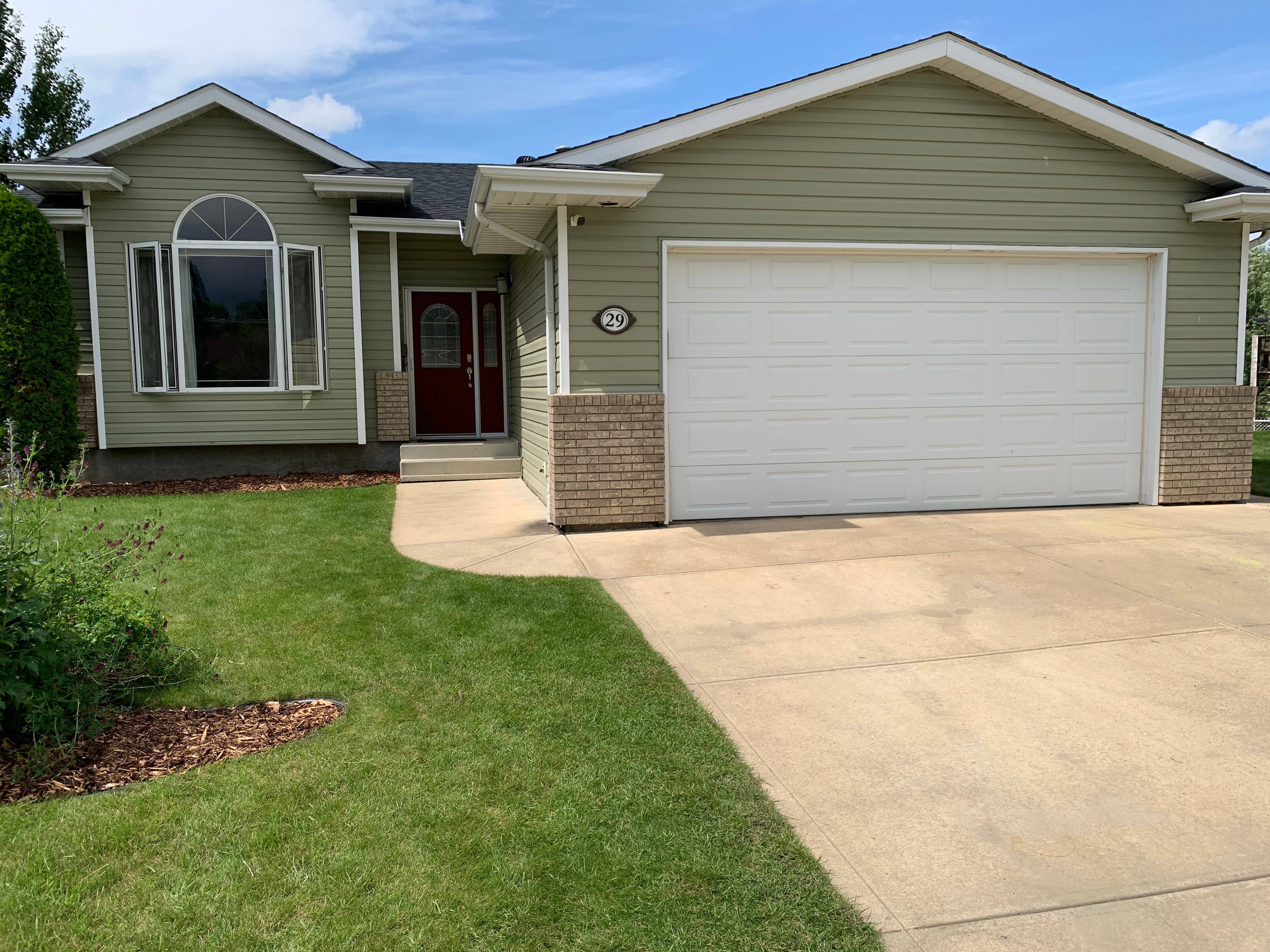PropertyGuys.com — 4 Bedroom(s) and 3 Bathroom(s)