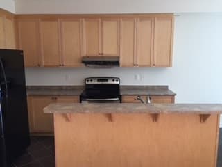 Rhenti — 3 Bedroom(s) and 3 Bathroom(s) - Photo 4