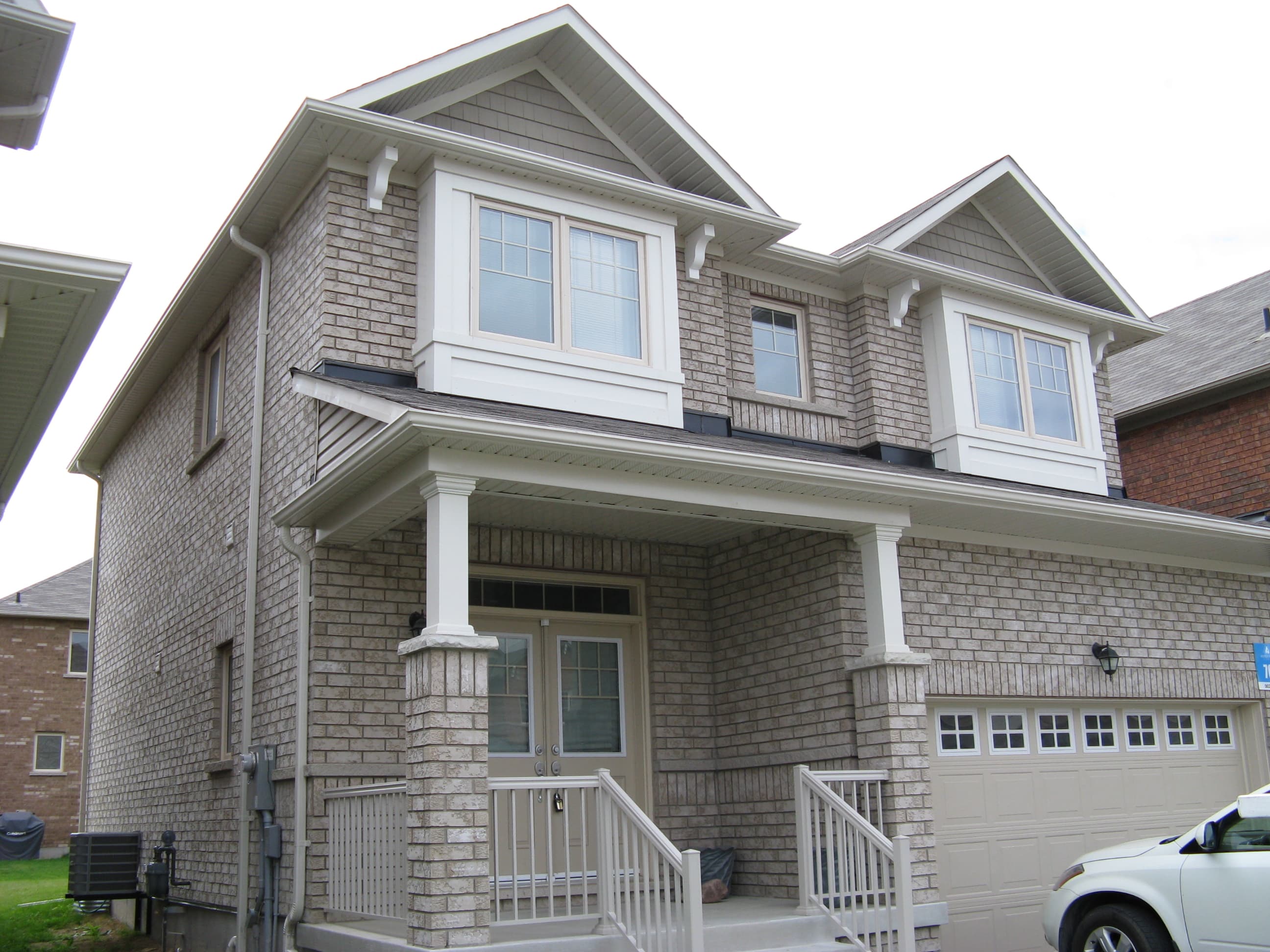 Rhenti — 3 Bedroom(s) and 3 Bathroom(s)