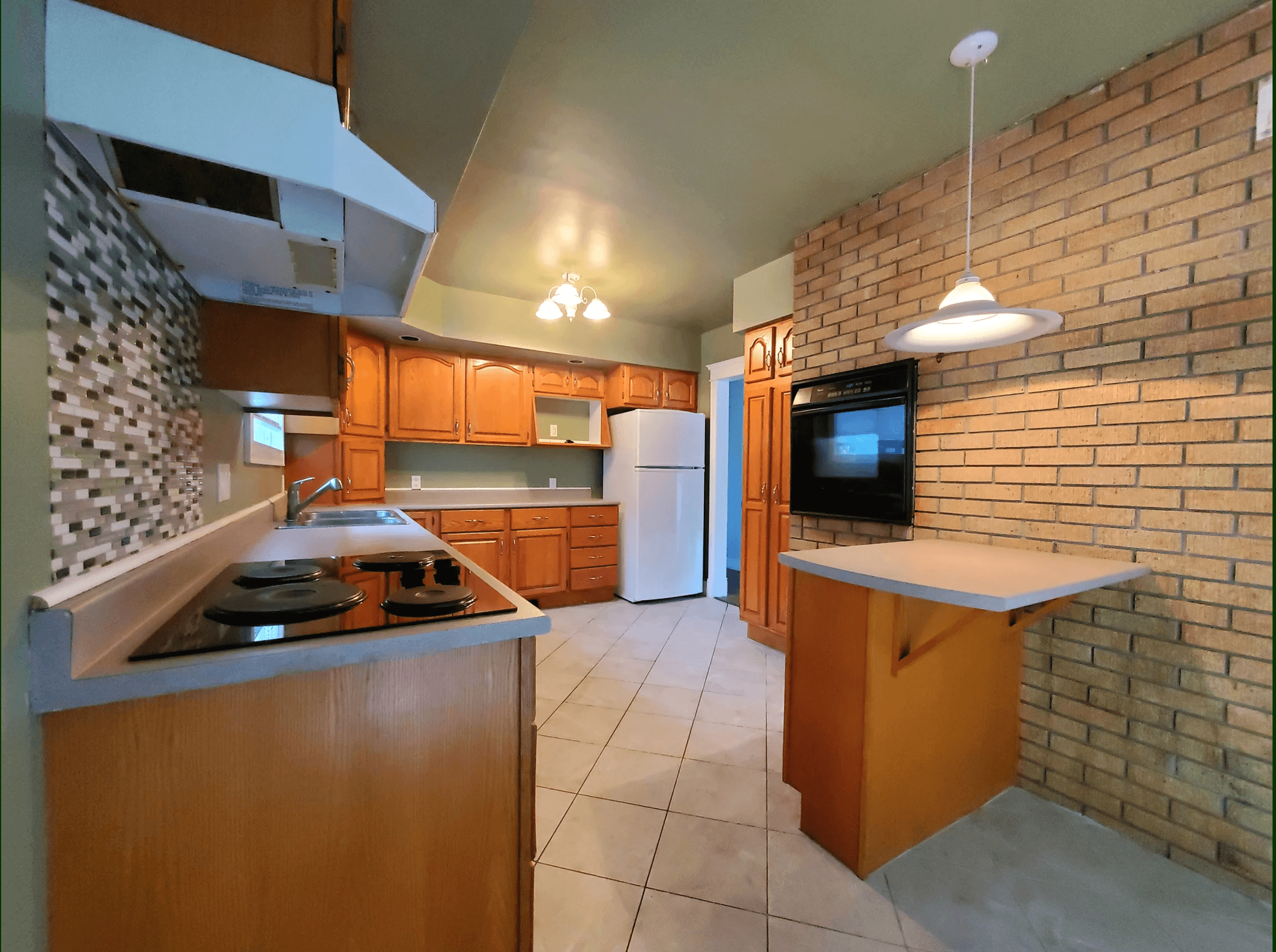 JDE Property Management — 4 Bedroom(s) and 2 Bathroom(s) - Photo 7