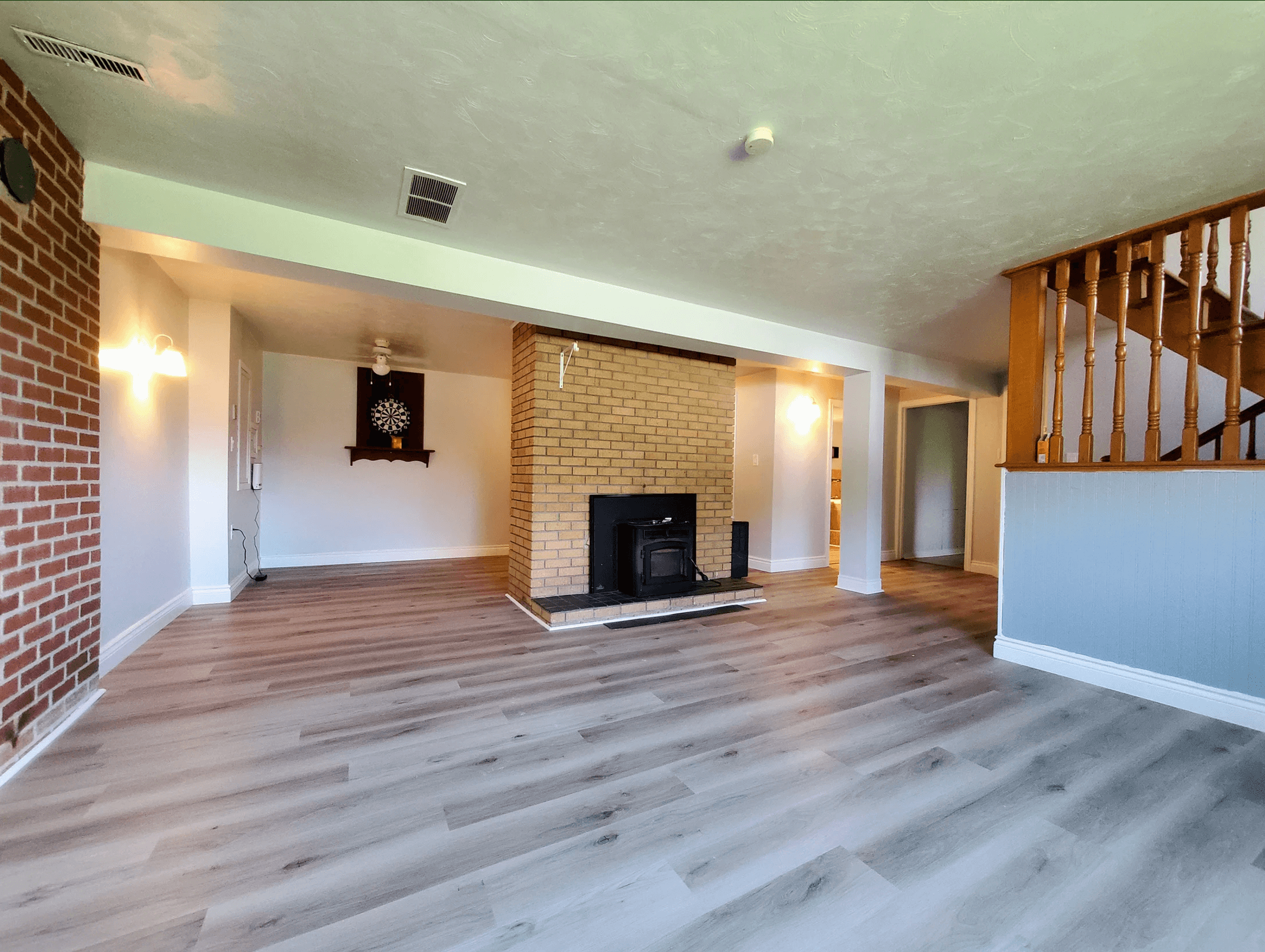 JDE Property Management — 4 Bedroom(s) and 2 Bathroom(s) - Photo 17