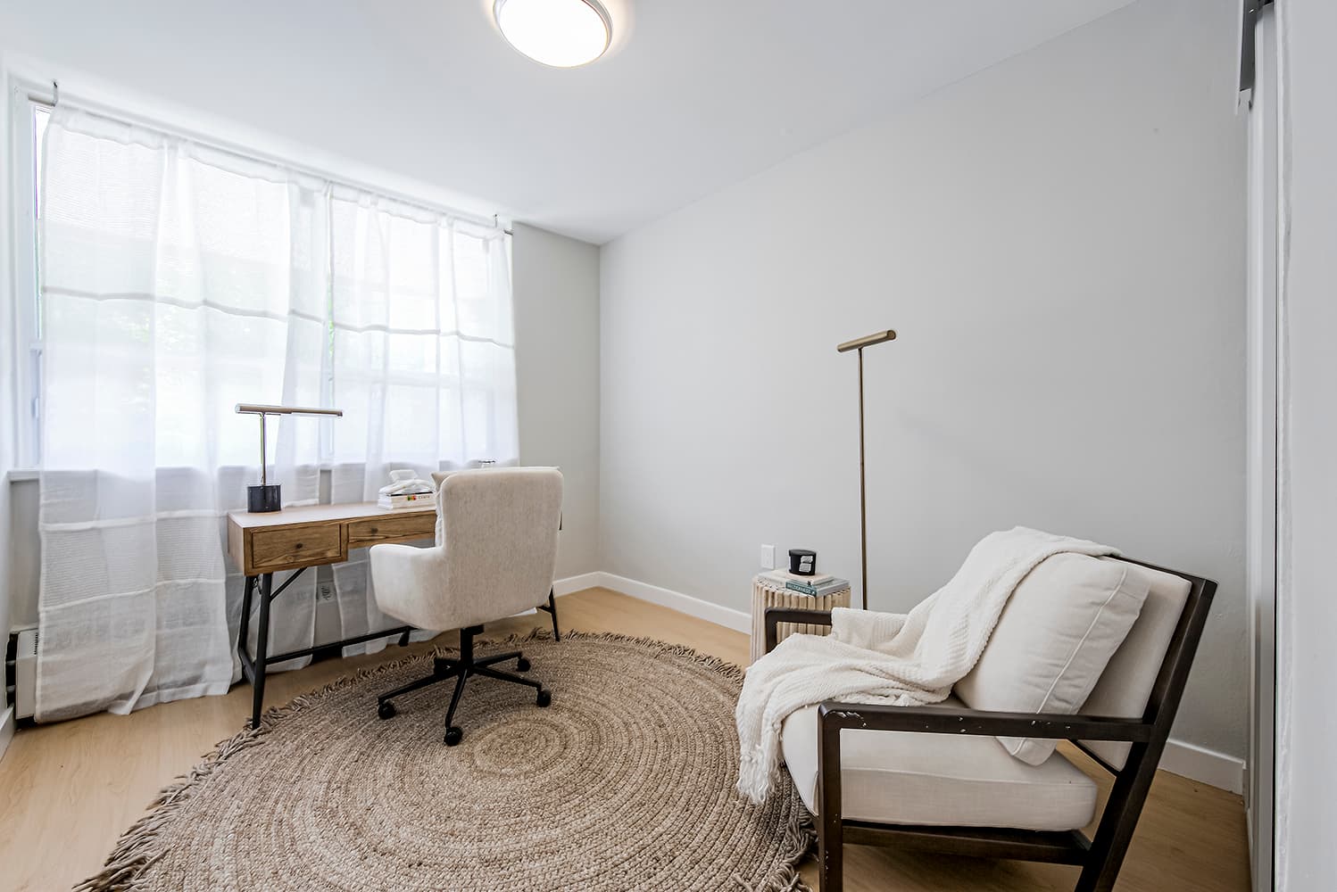 Hazelview Properties — 1 Bed - Photo 6