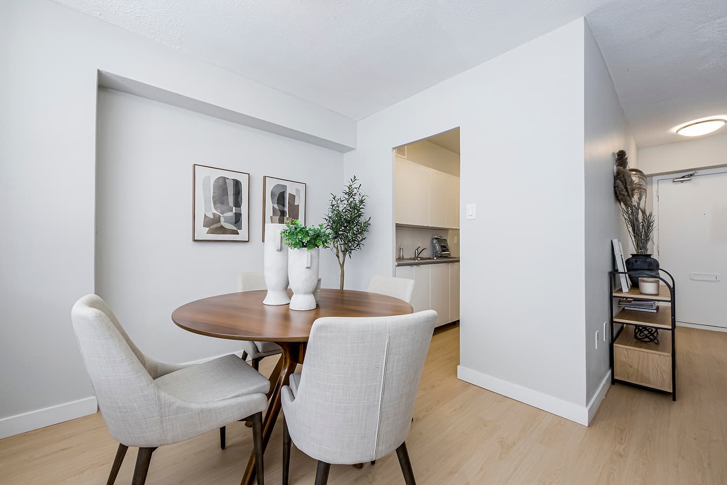 Hazelview Properties — 1 Bed - Photo 5