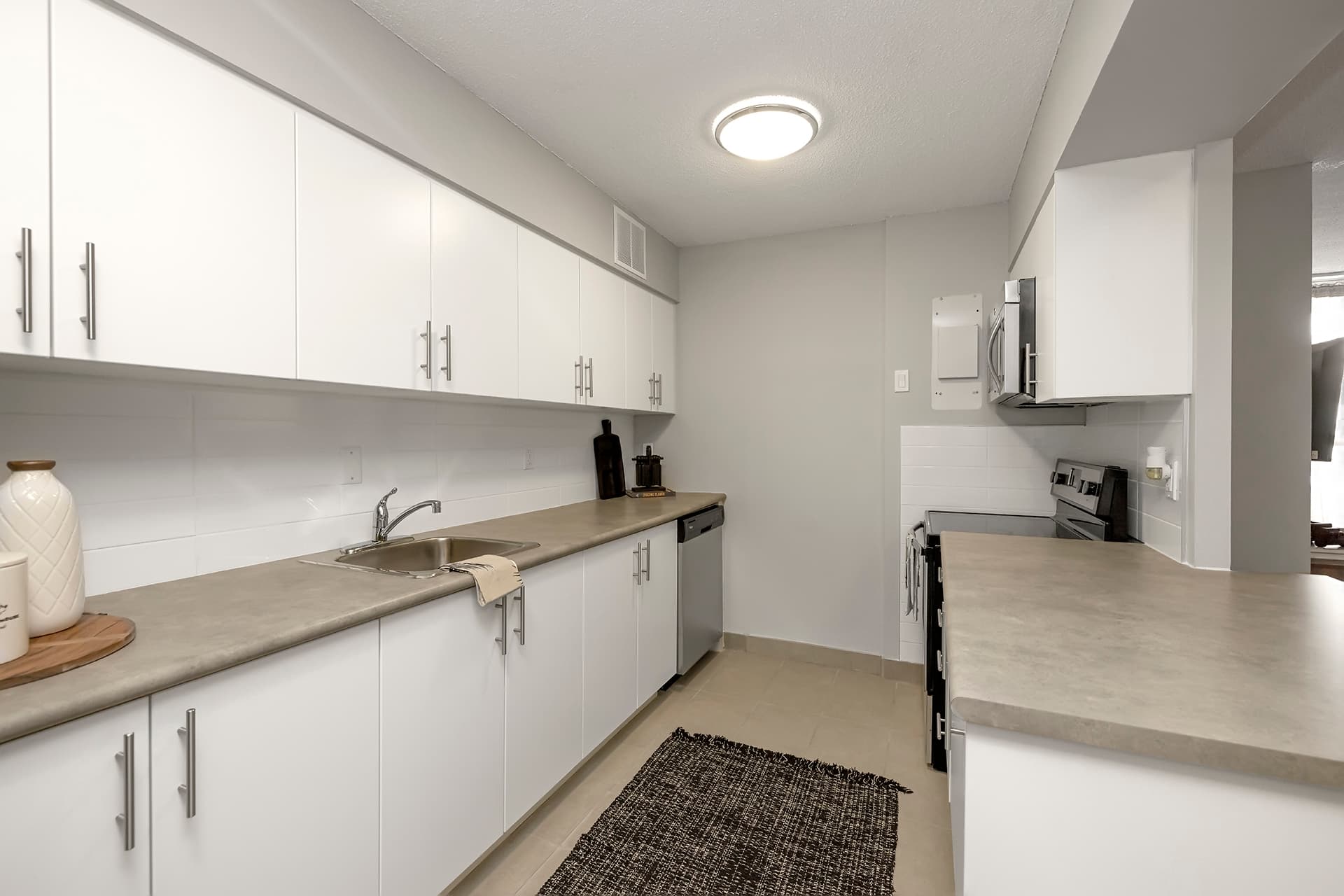 Morguard — 2 Bed - Photo 3