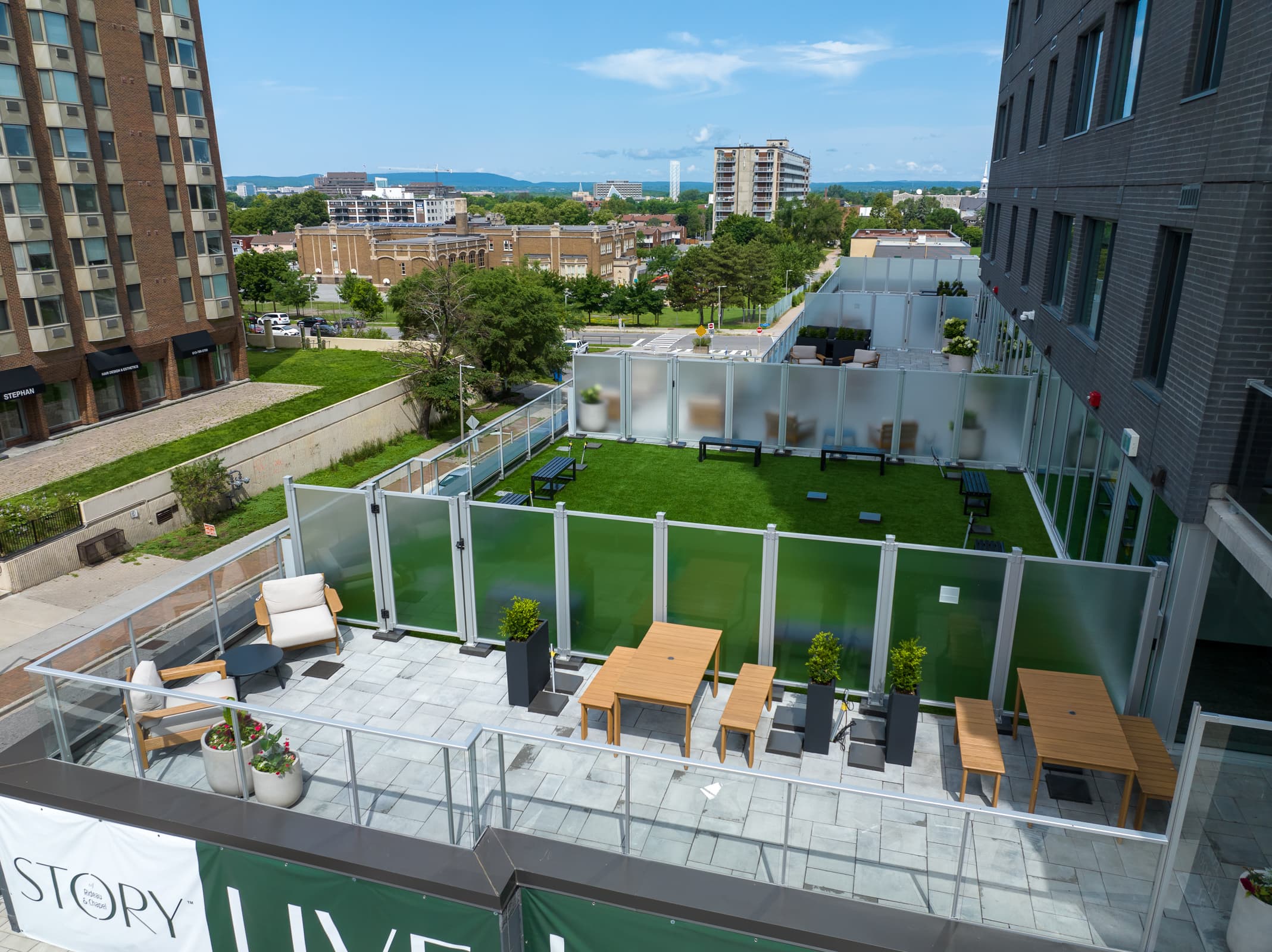 Hazelview Properties — 1 Bed + Den - Photo 23