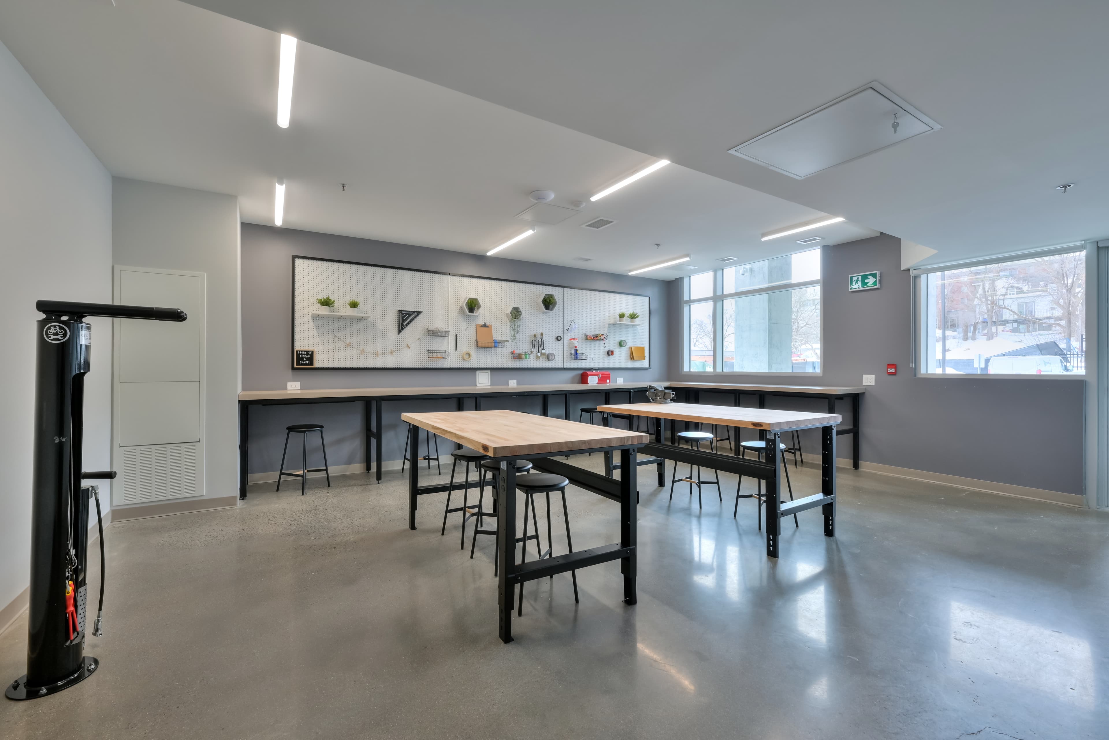 Hazelview Properties — 1 Bed + Den - Photo 34