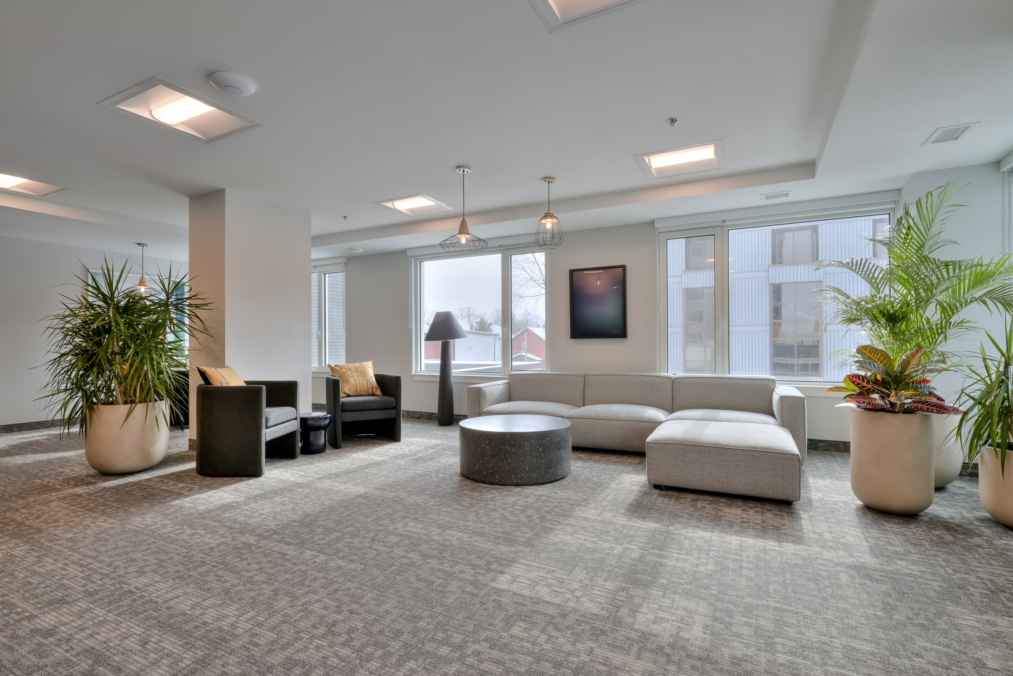 Hazelview Properties — 1 Bed + Den - Photo 41