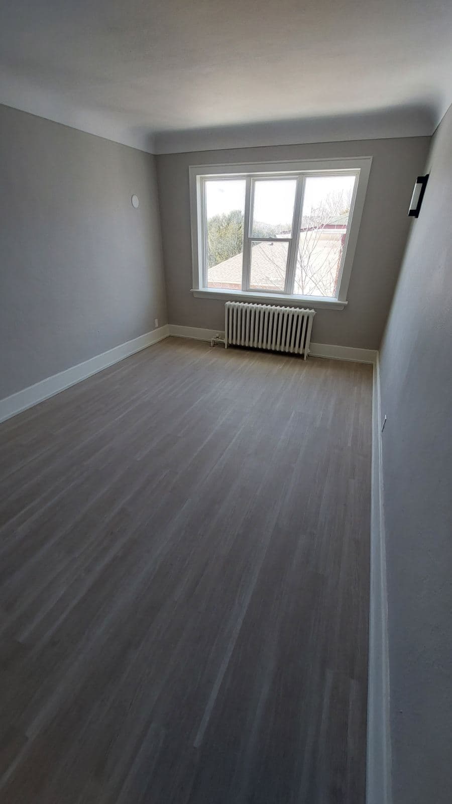 Whitehall Apartments — 3 - Photo 1